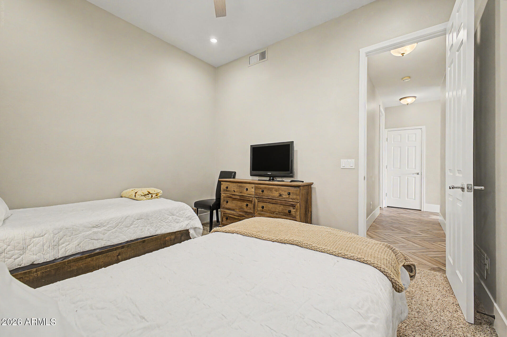 DESERT RIDGE LOT 31 - Residential