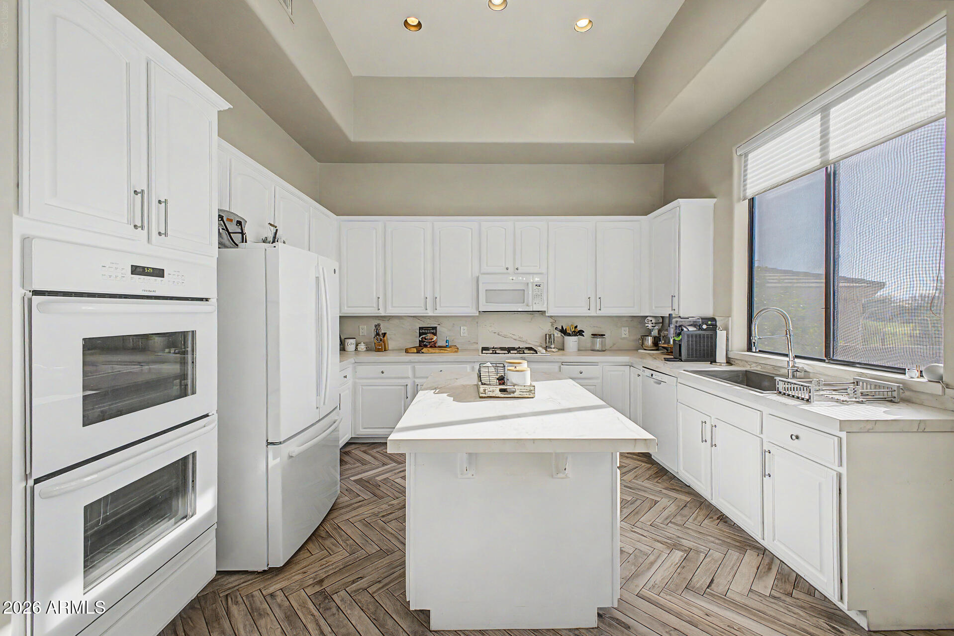 DESERT RIDGE LOT 31 - Residential