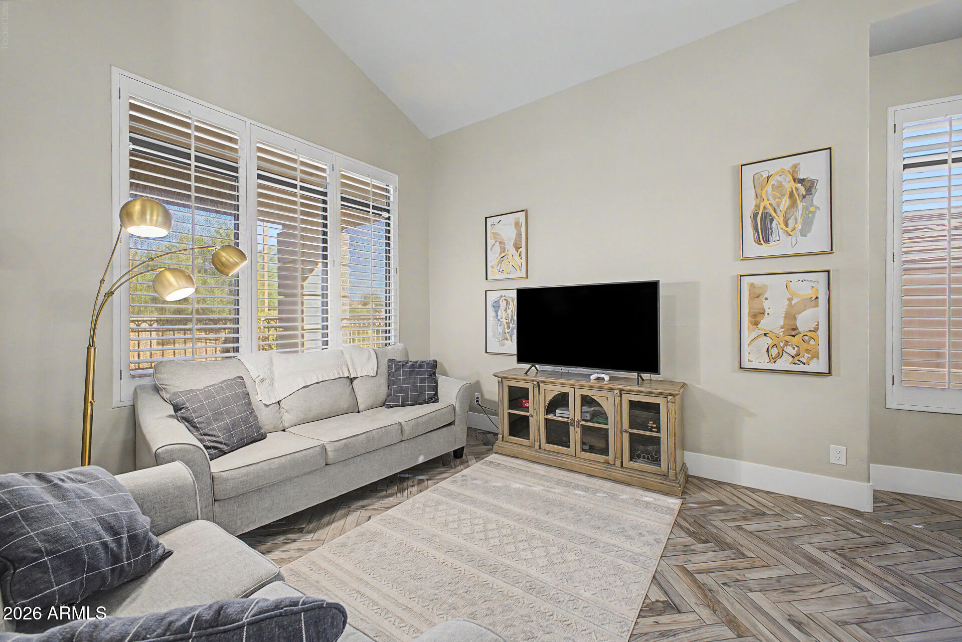 DESERT RIDGE LOT 31 - Residential
