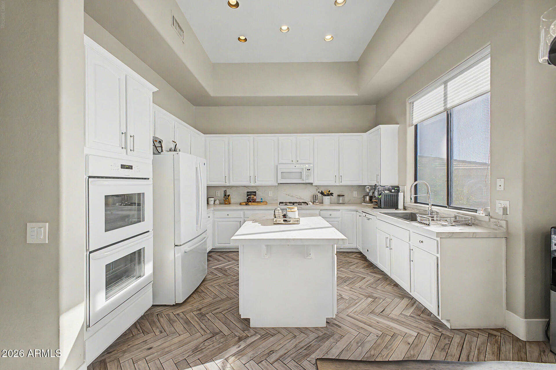 DESERT RIDGE LOT 31 - Residential