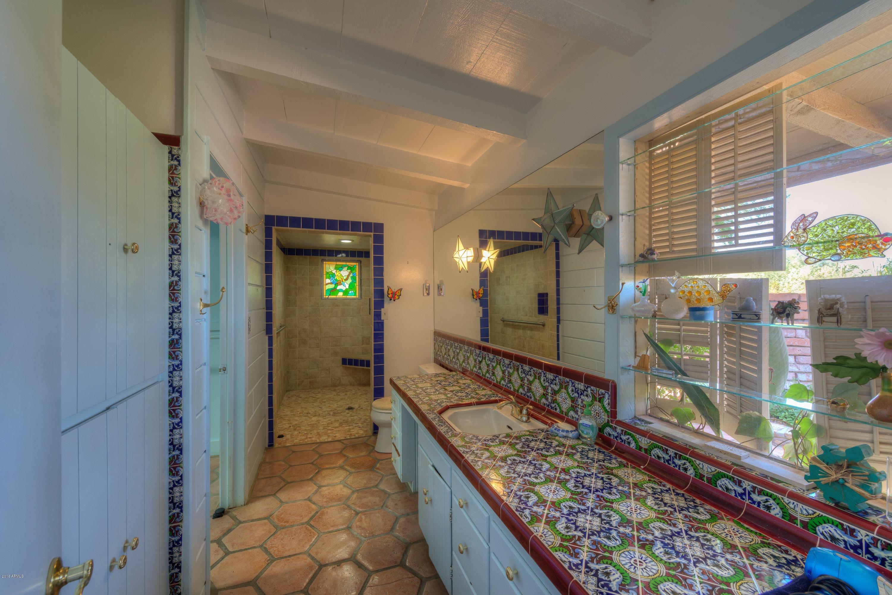 NAUNI VALLEY RANCH - Residential