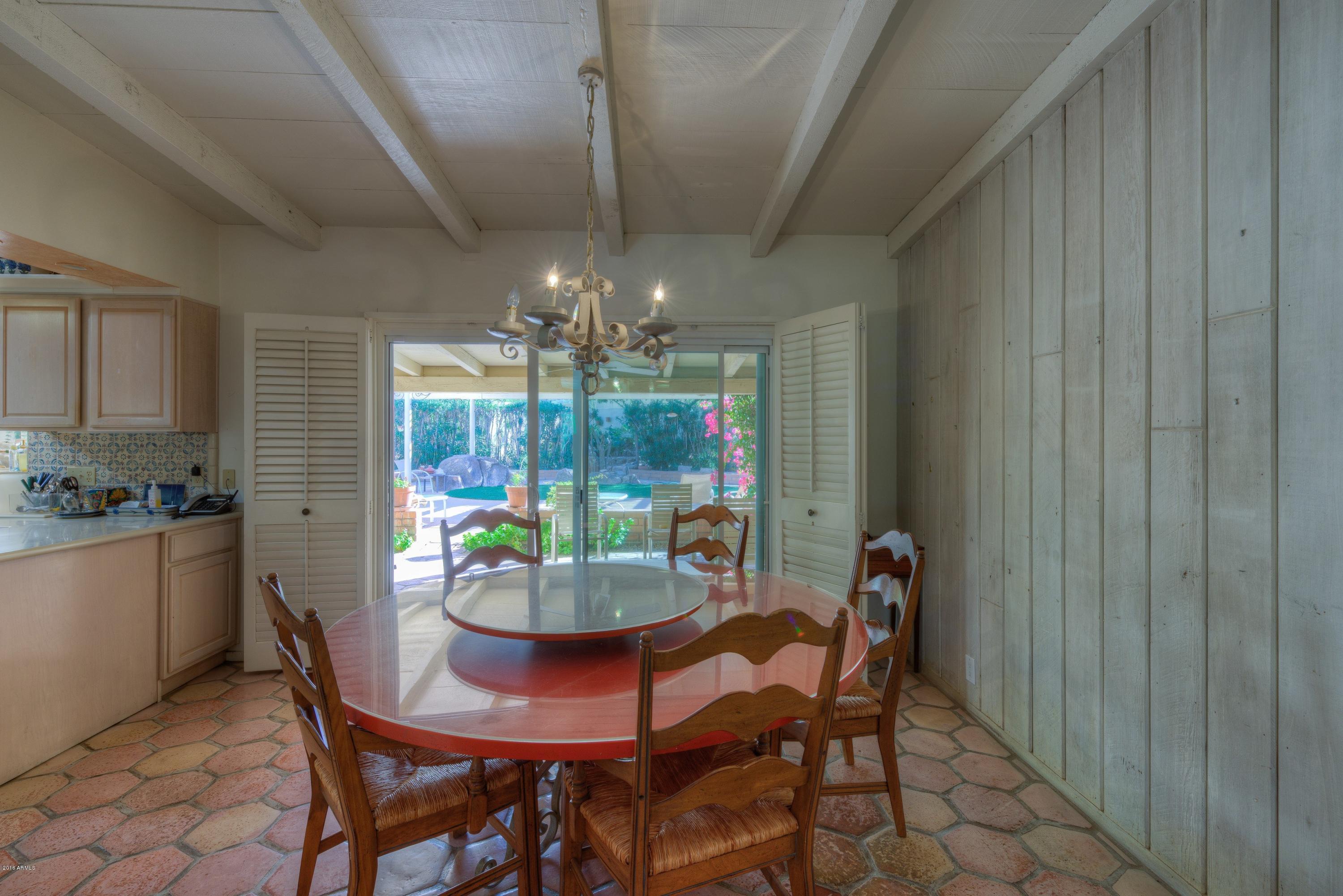 NAUNI VALLEY RANCH - Residential