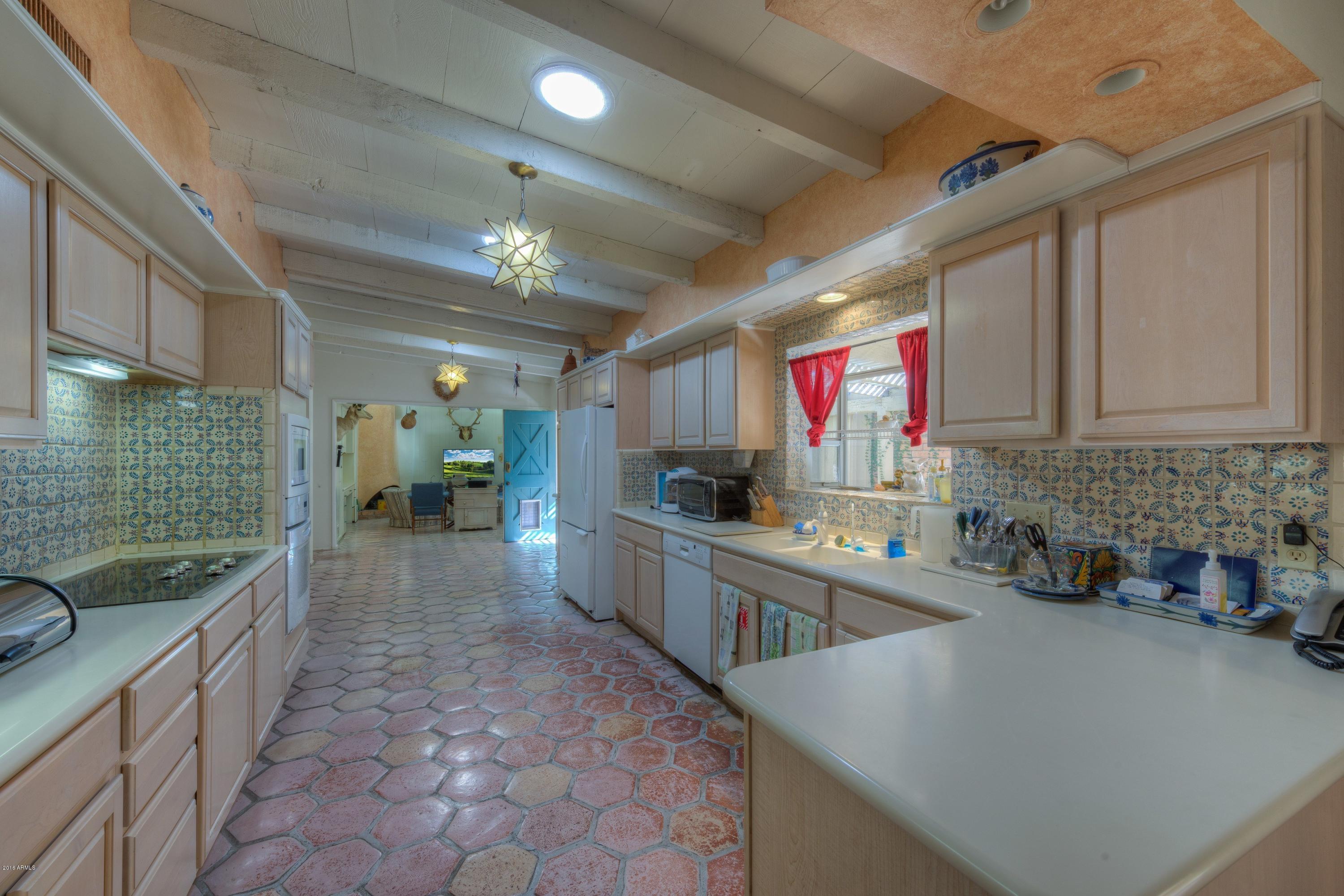 NAUNI VALLEY RANCH - Residential