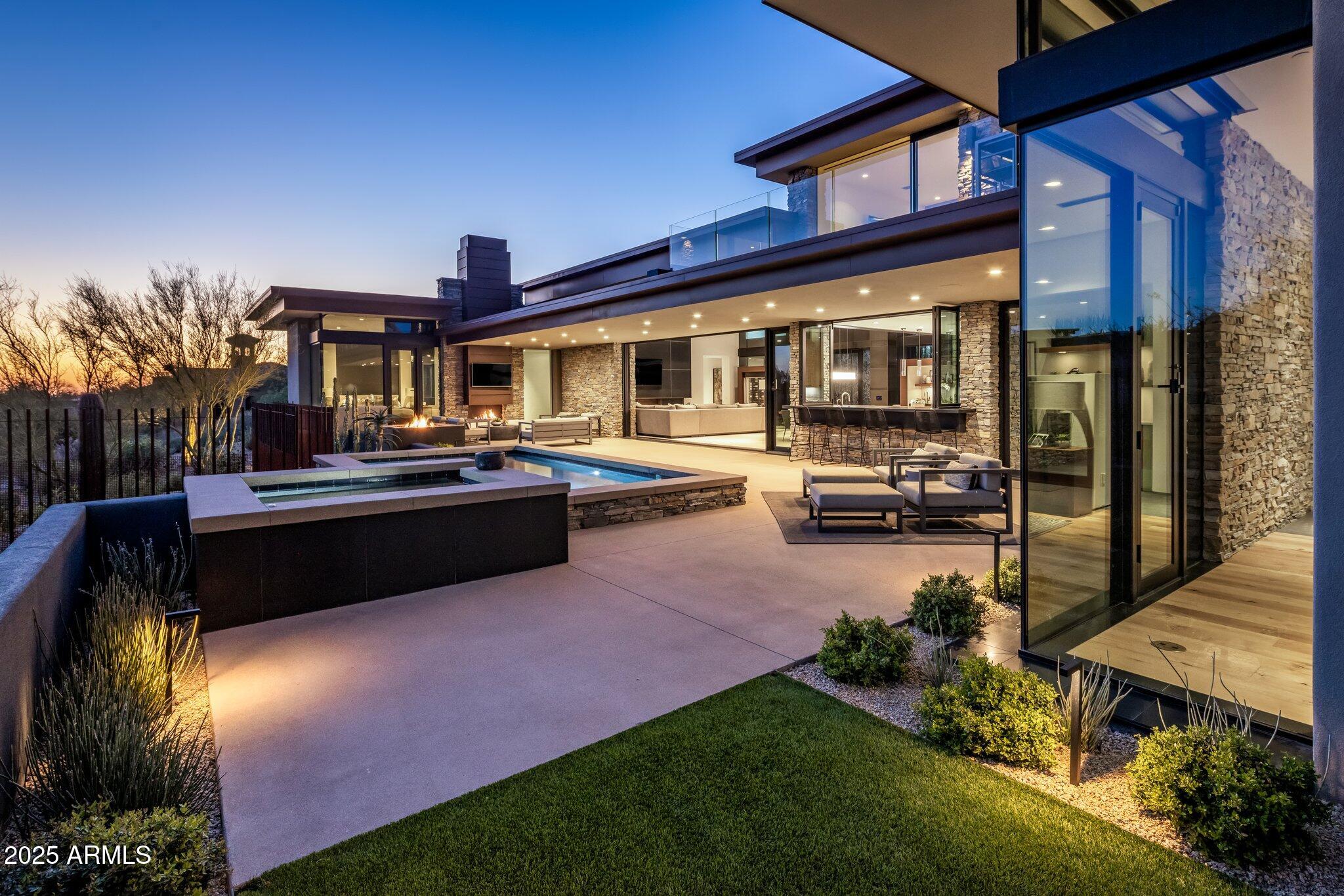 ESTANCIA - Residential