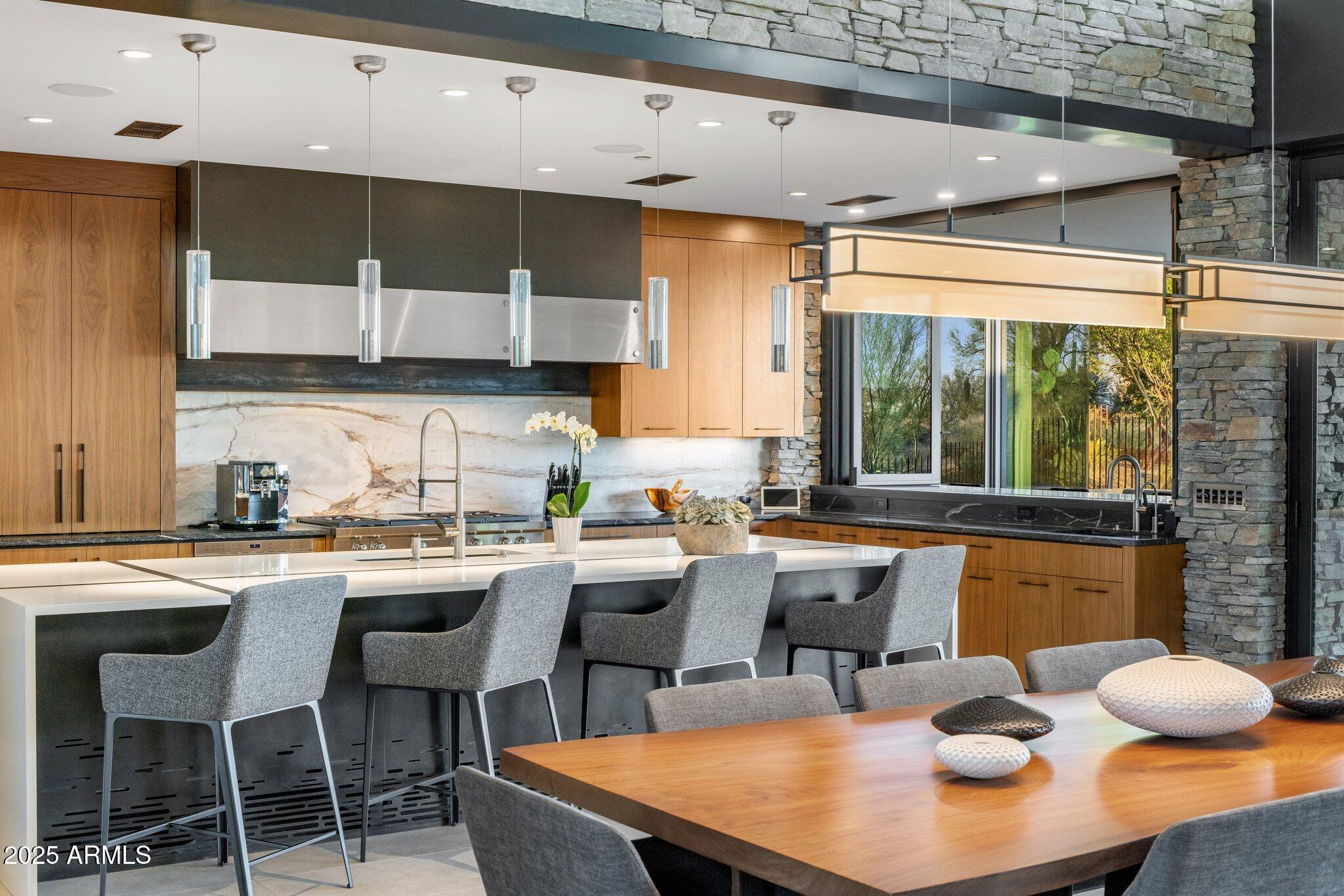 ESTANCIA - Residential