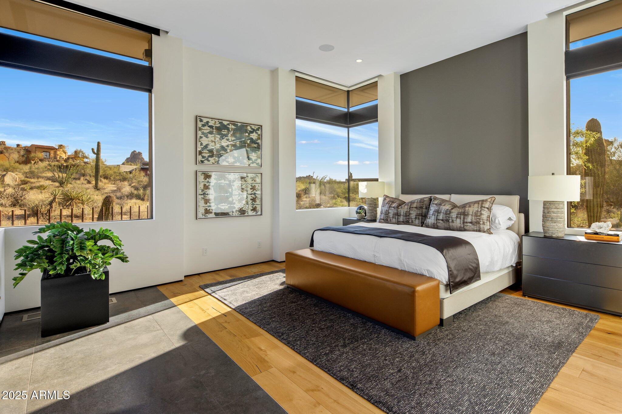 ESTANCIA - Residential