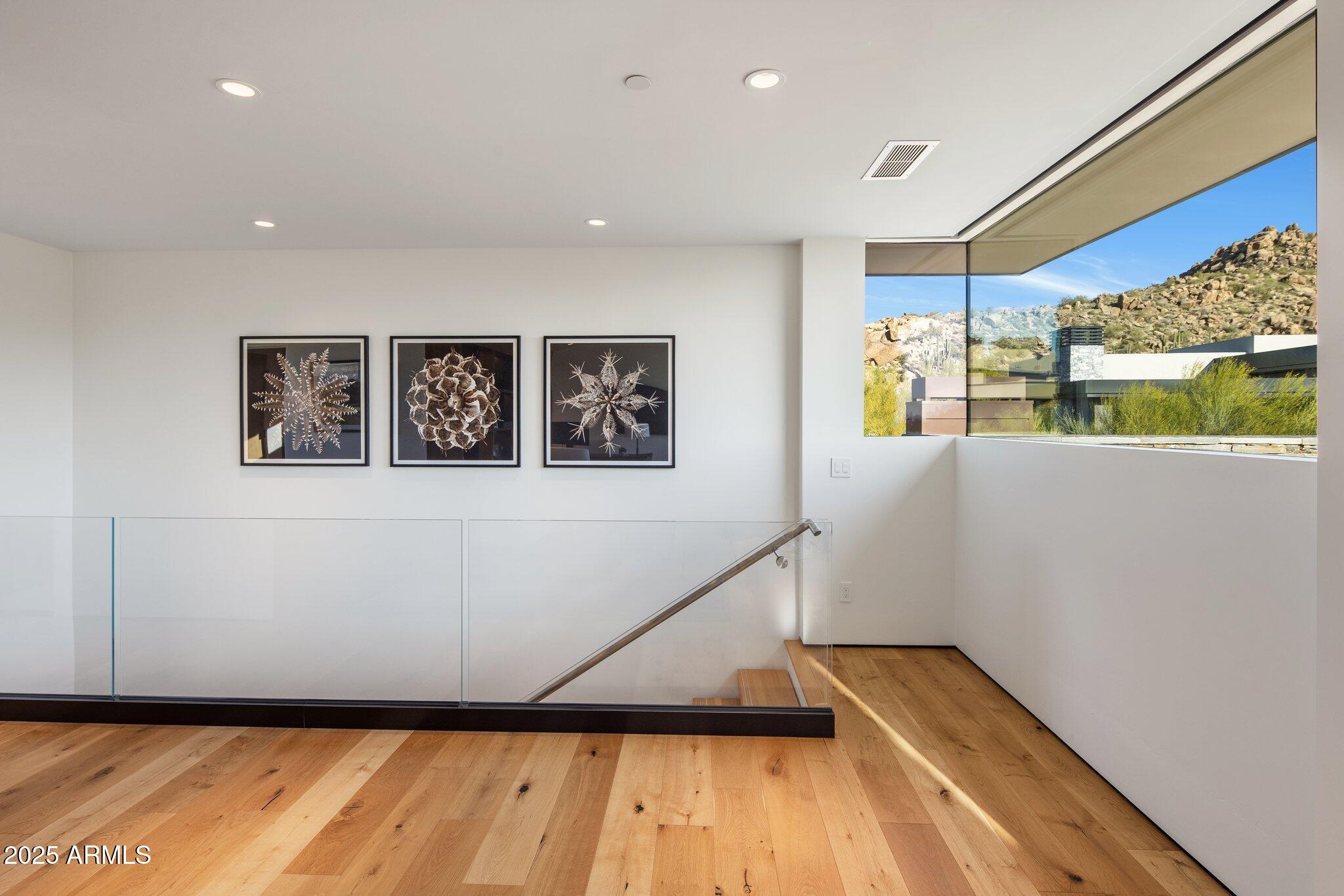 ESTANCIA - Residential
