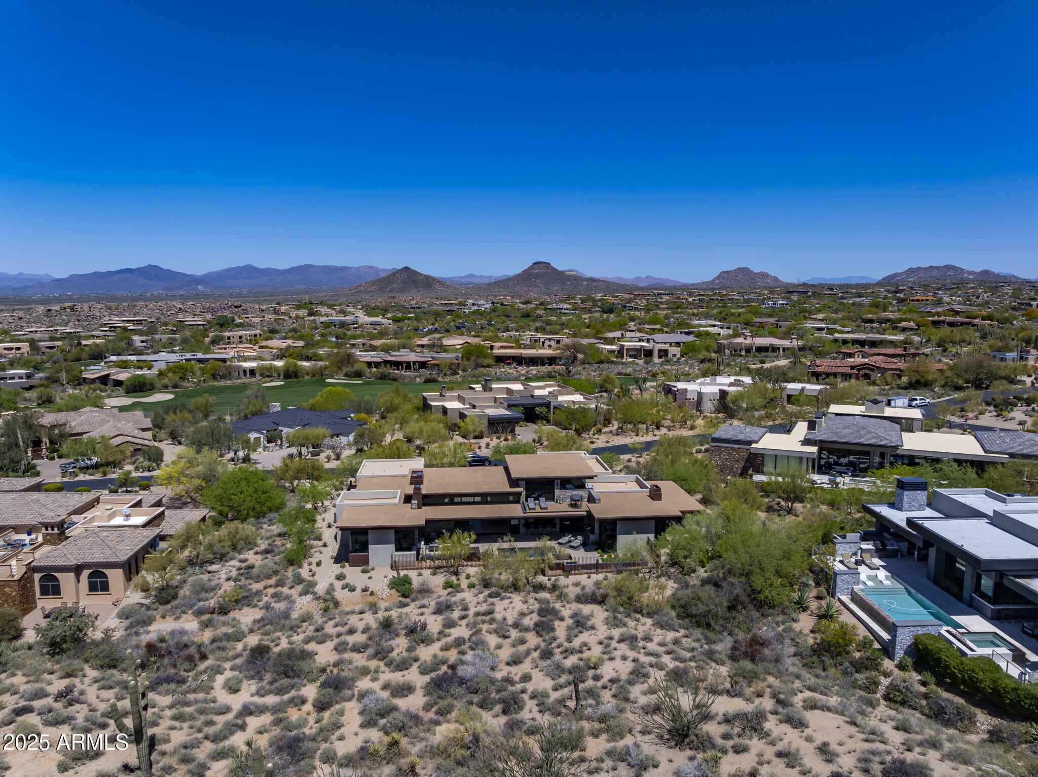ESTANCIA - Residential