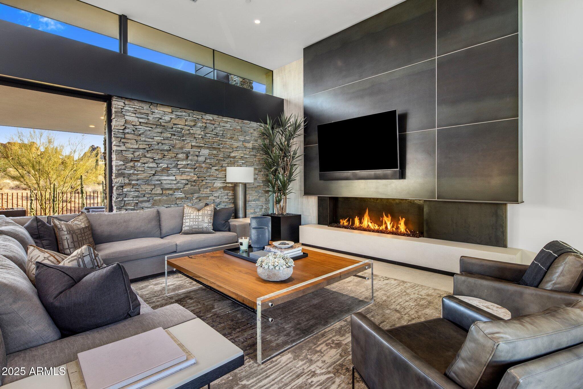 ESTANCIA - Residential