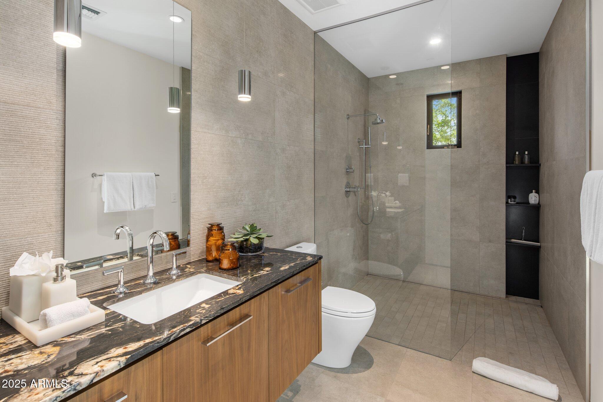 ESTANCIA - Residential