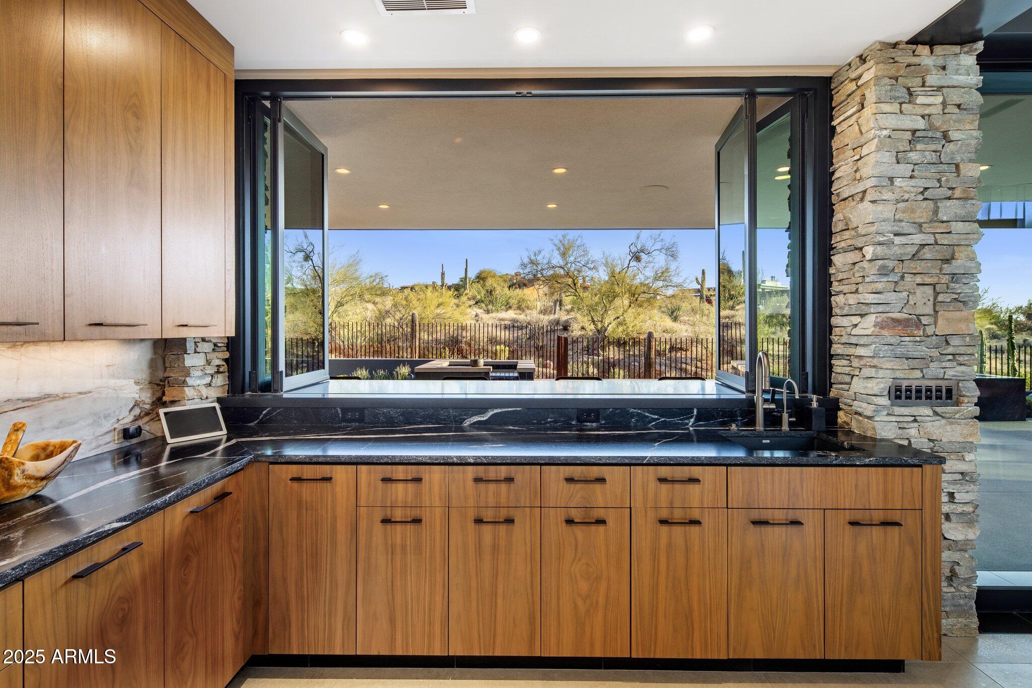 ESTANCIA - Residential