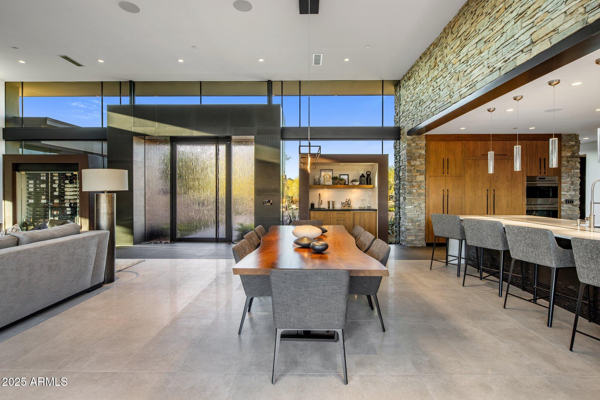 ESTANCIA - Residential