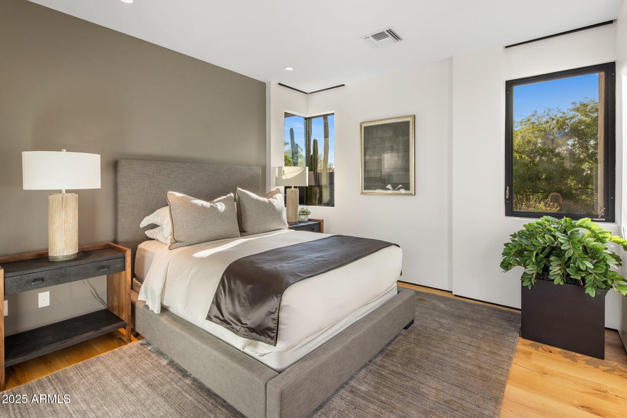 ESTANCIA - Residential