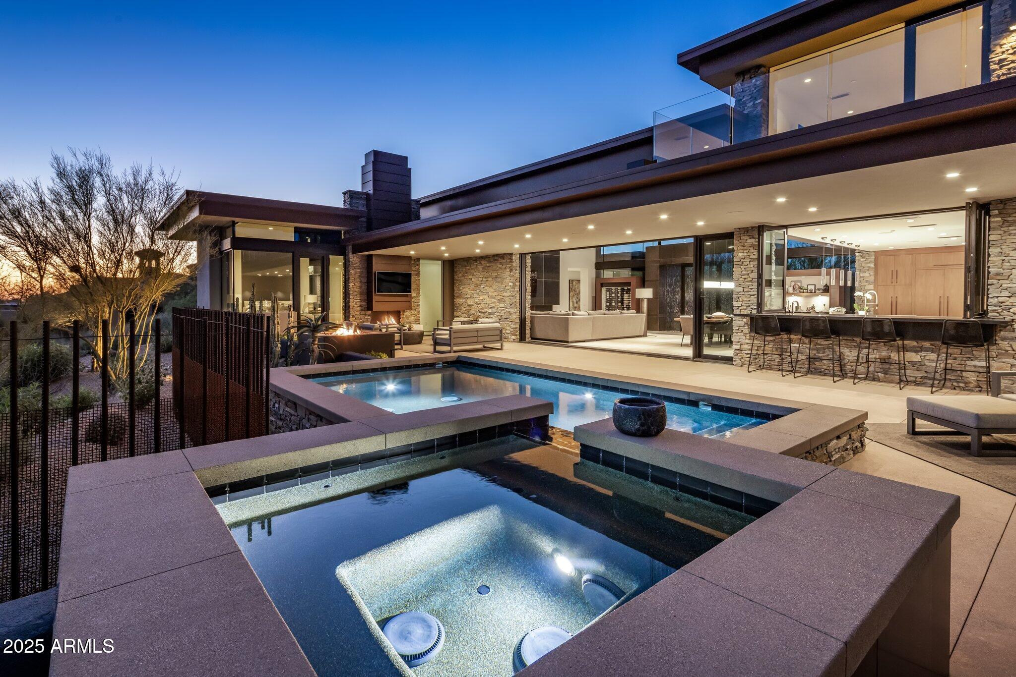 ESTANCIA - Residential