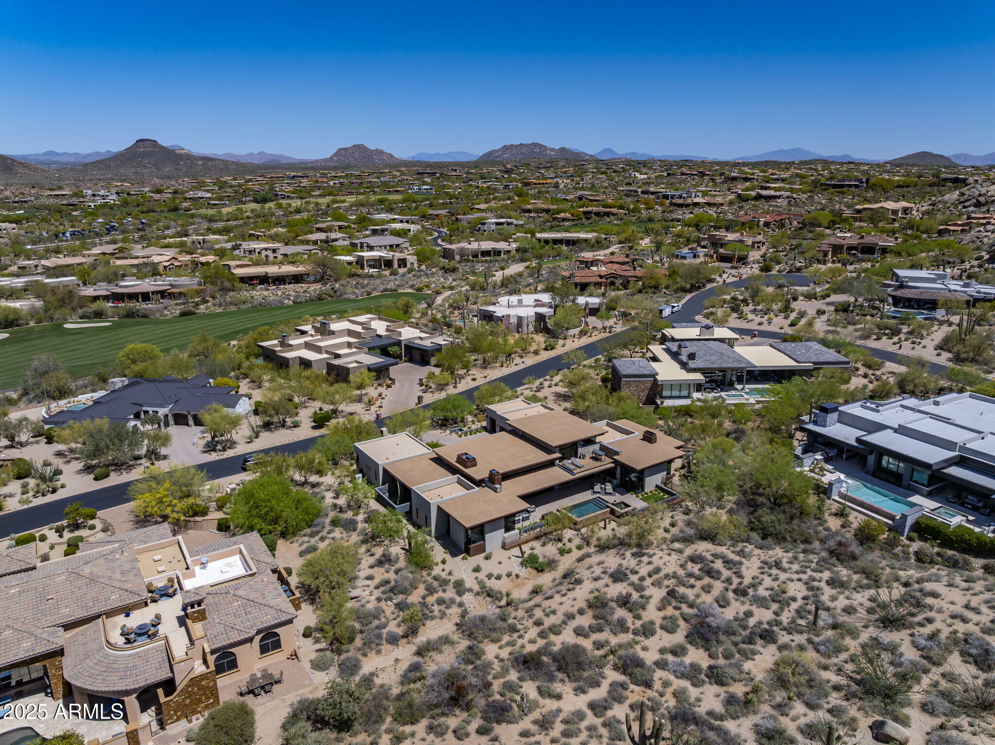 ESTANCIA - Residential