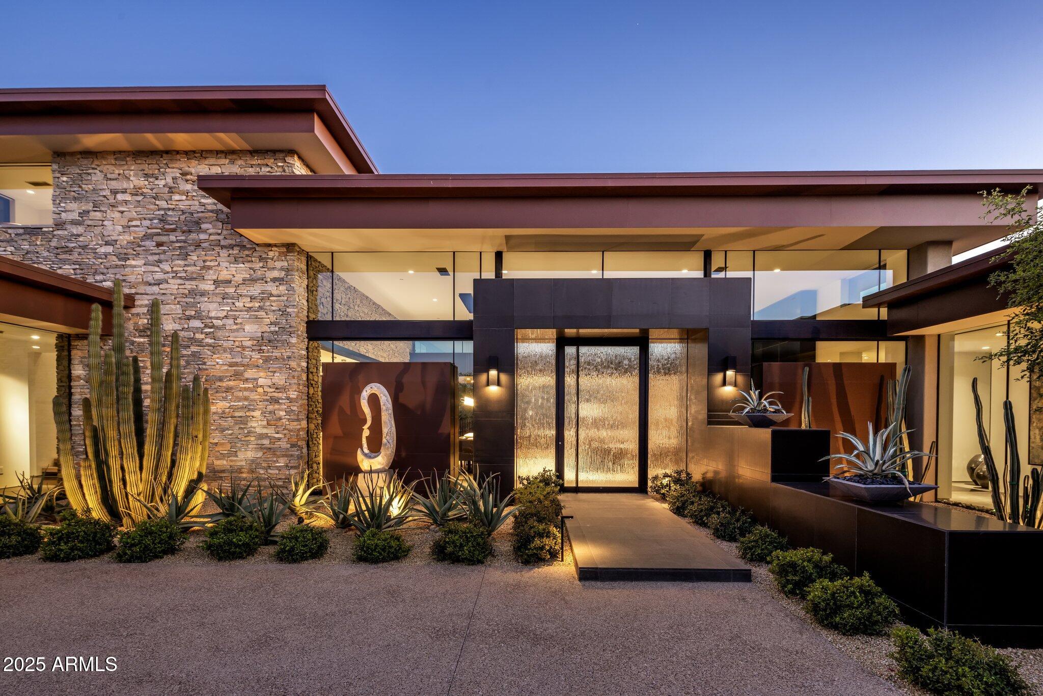 ESTANCIA - Residential