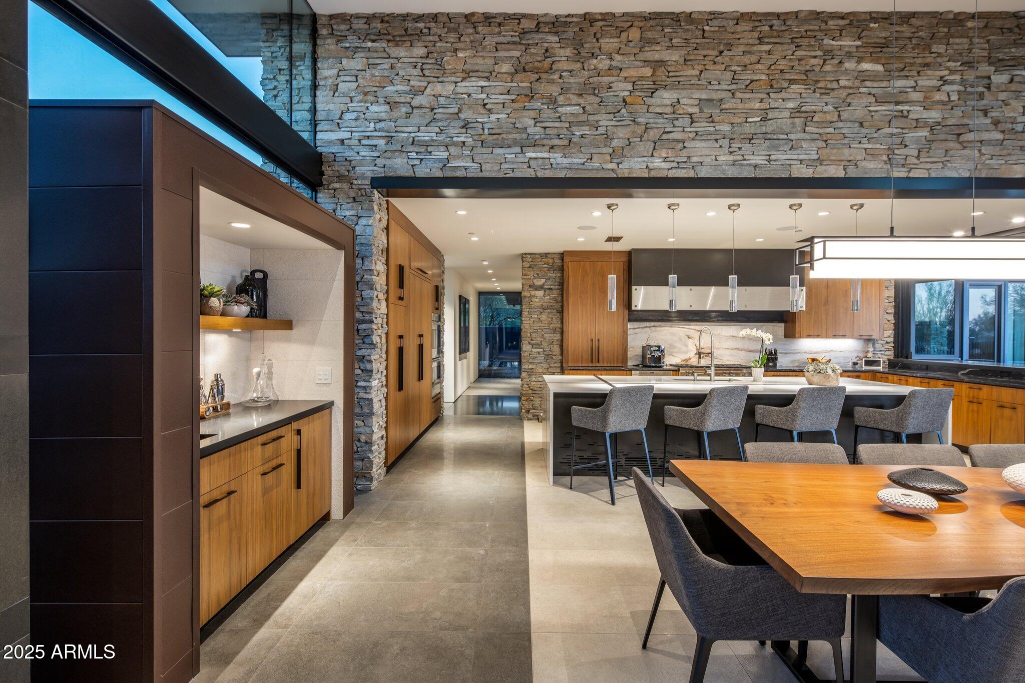 ESTANCIA - Residential