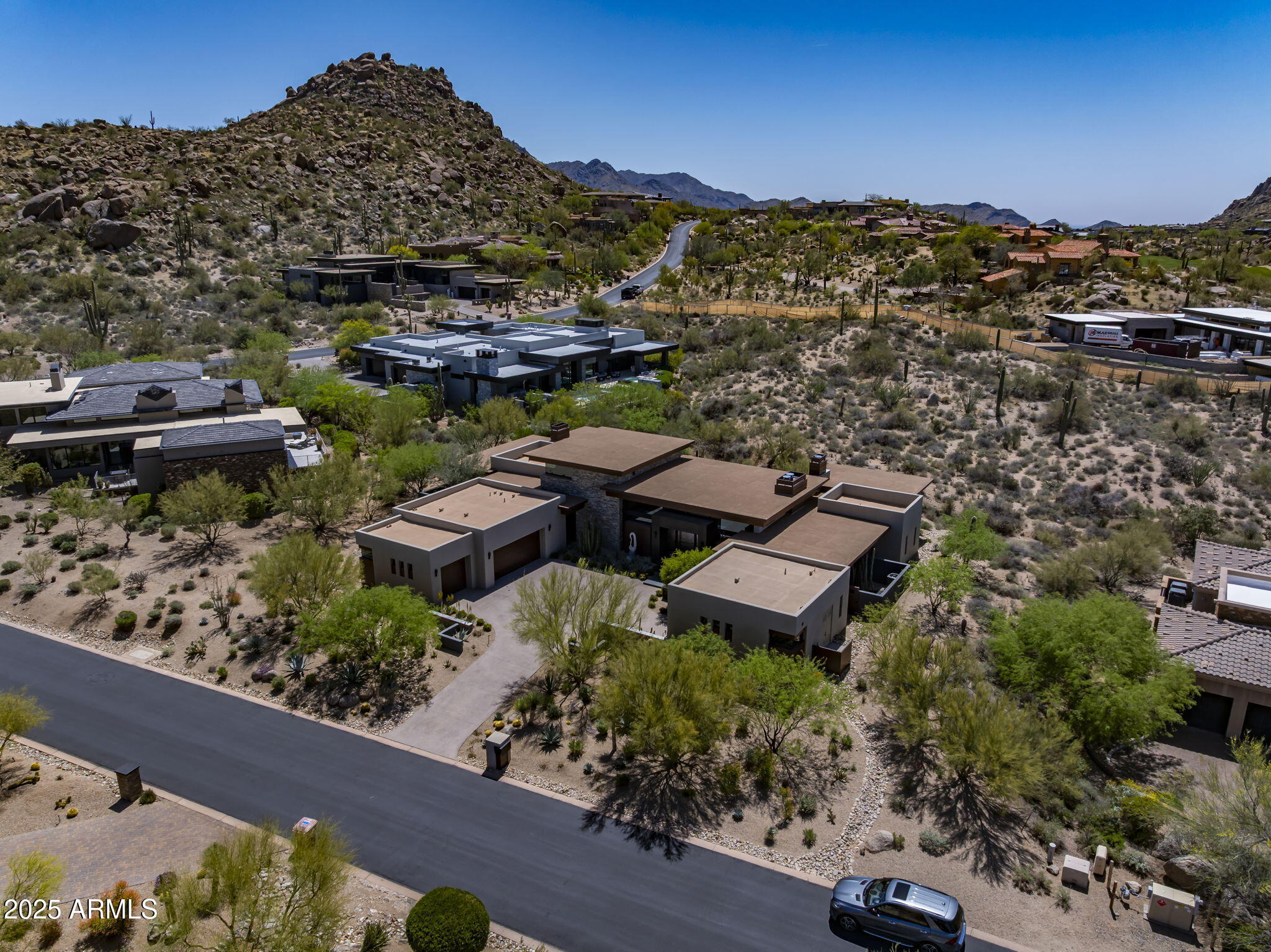 ESTANCIA - Residential