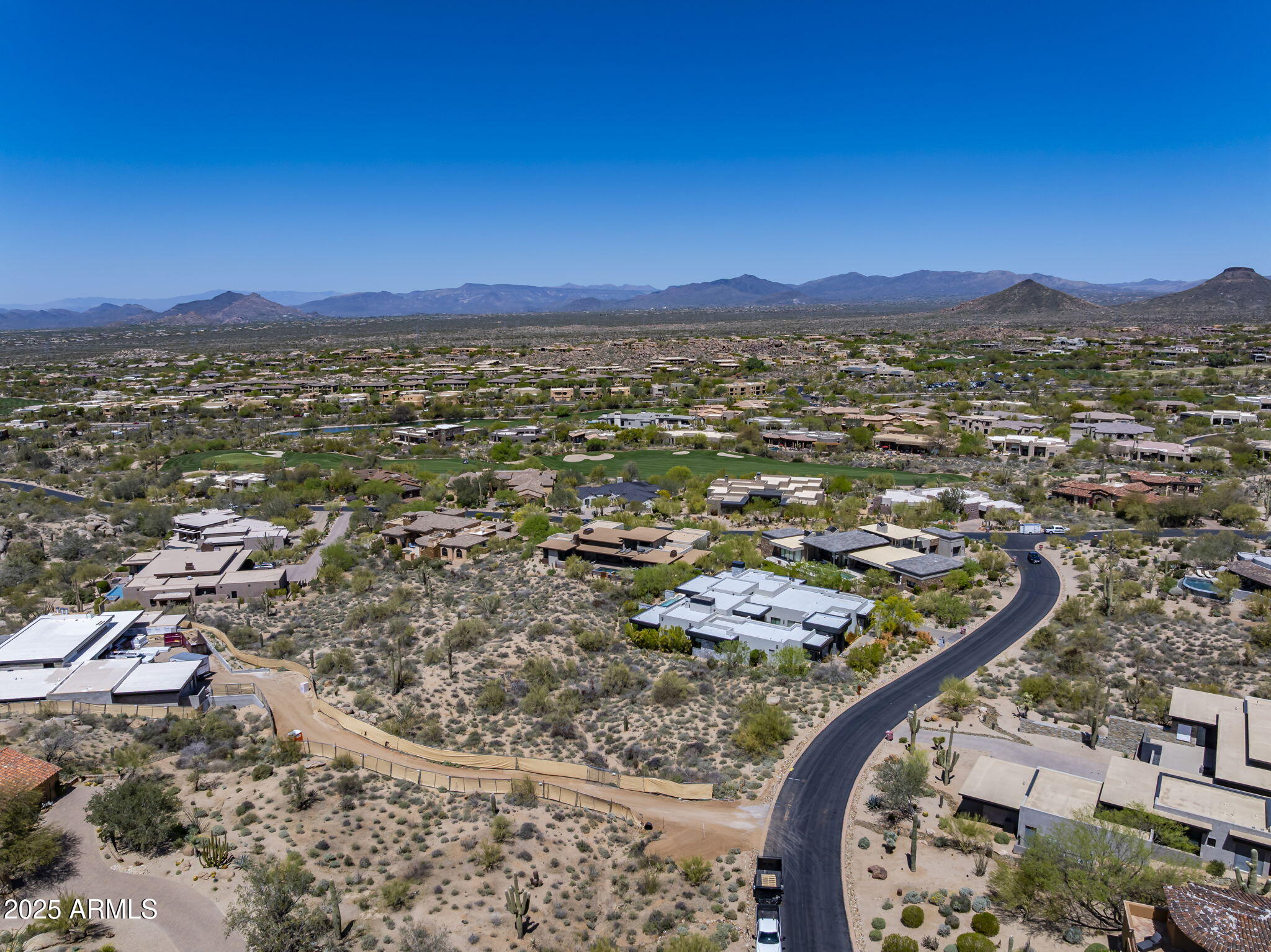 ESTANCIA - Residential