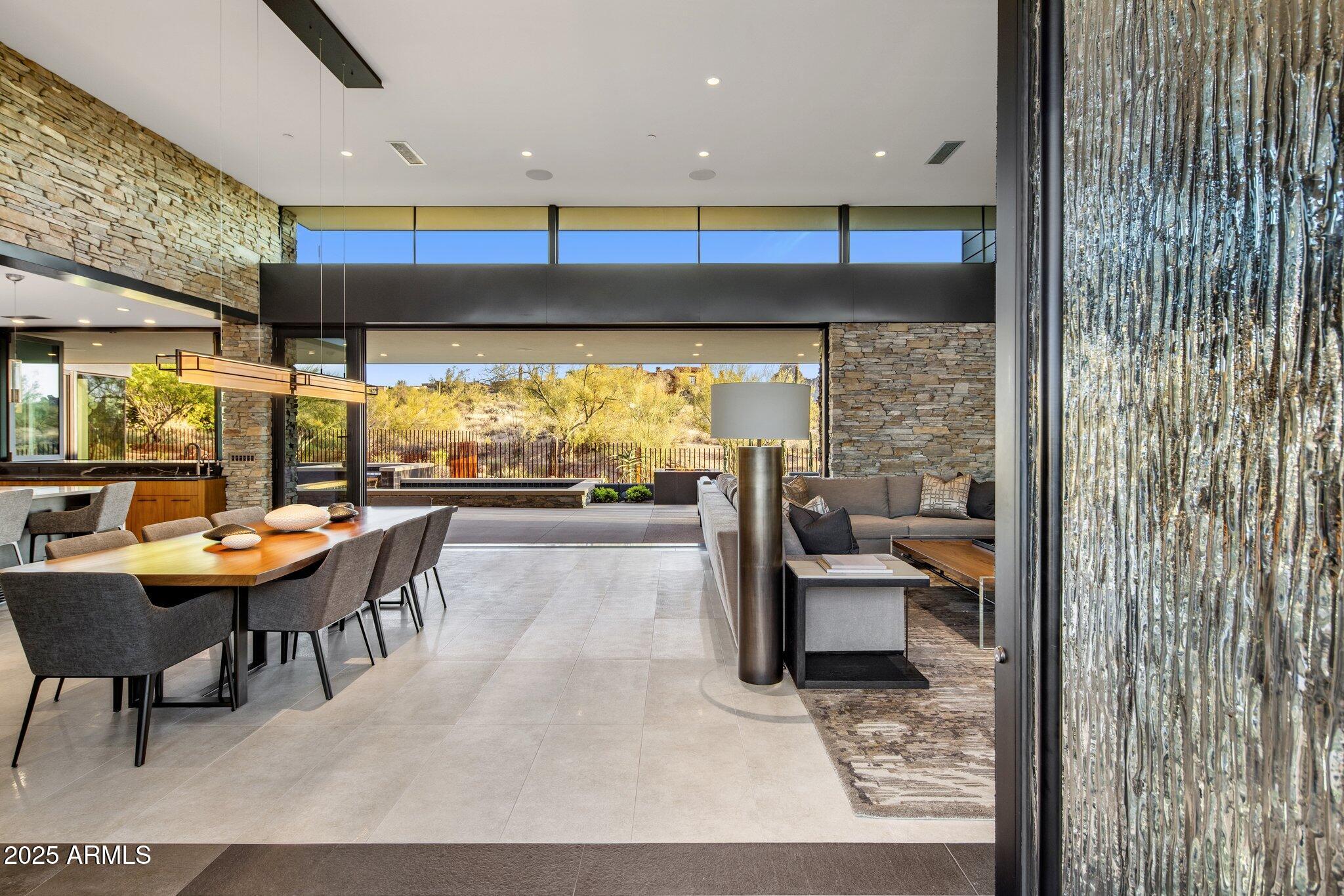 ESTANCIA - Residential
