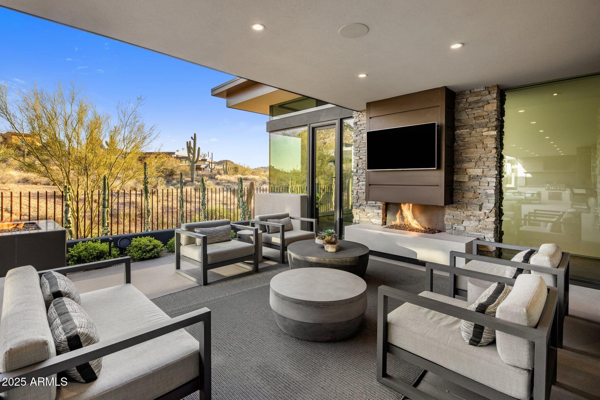 ESTANCIA - Residential