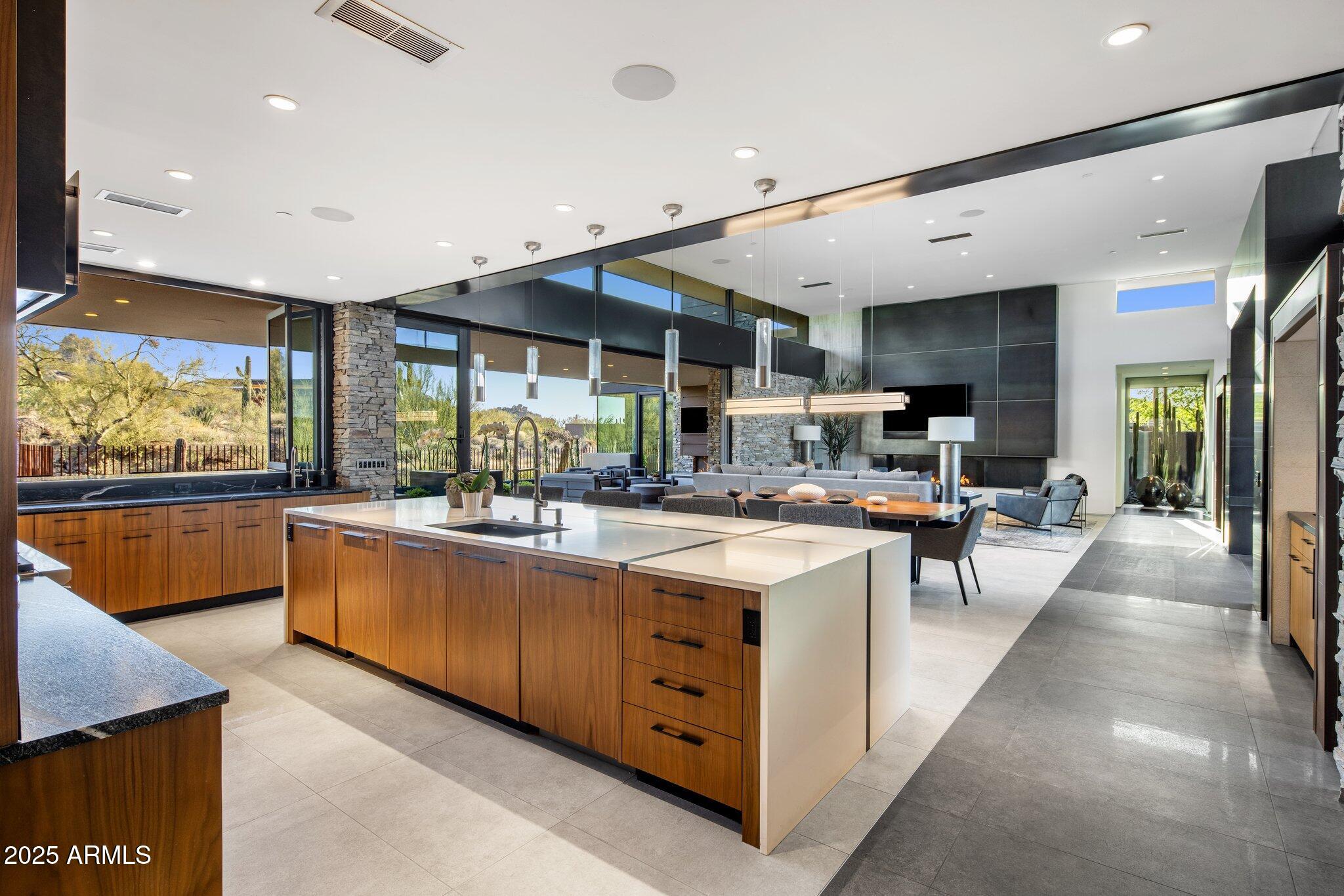 ESTANCIA - Residential