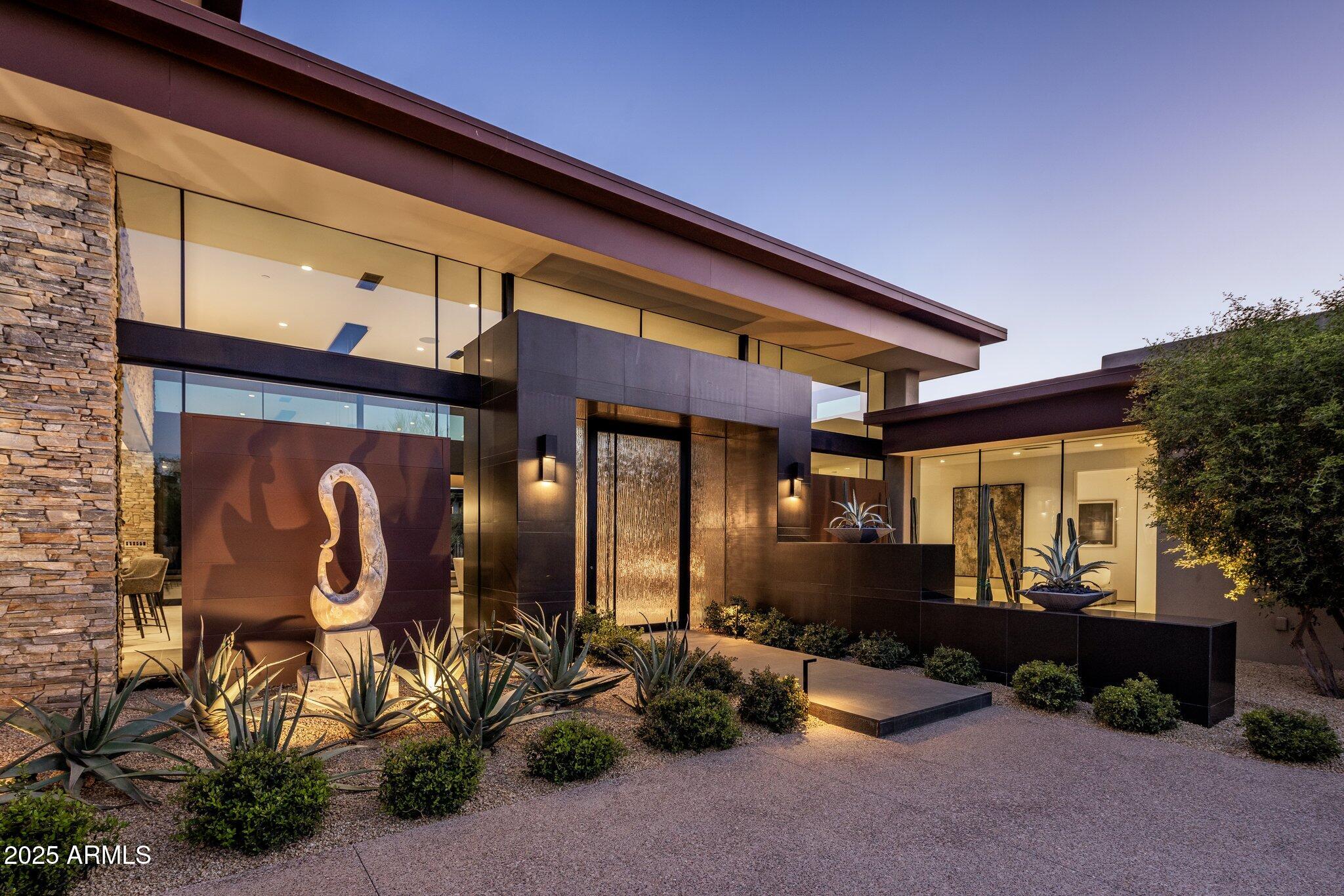 ESTANCIA - Residential