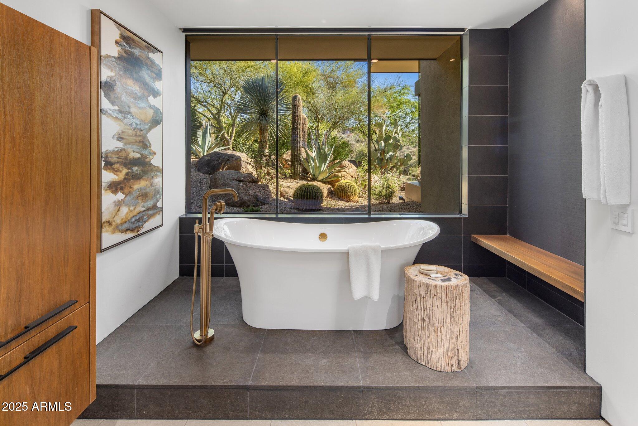 ESTANCIA - Residential