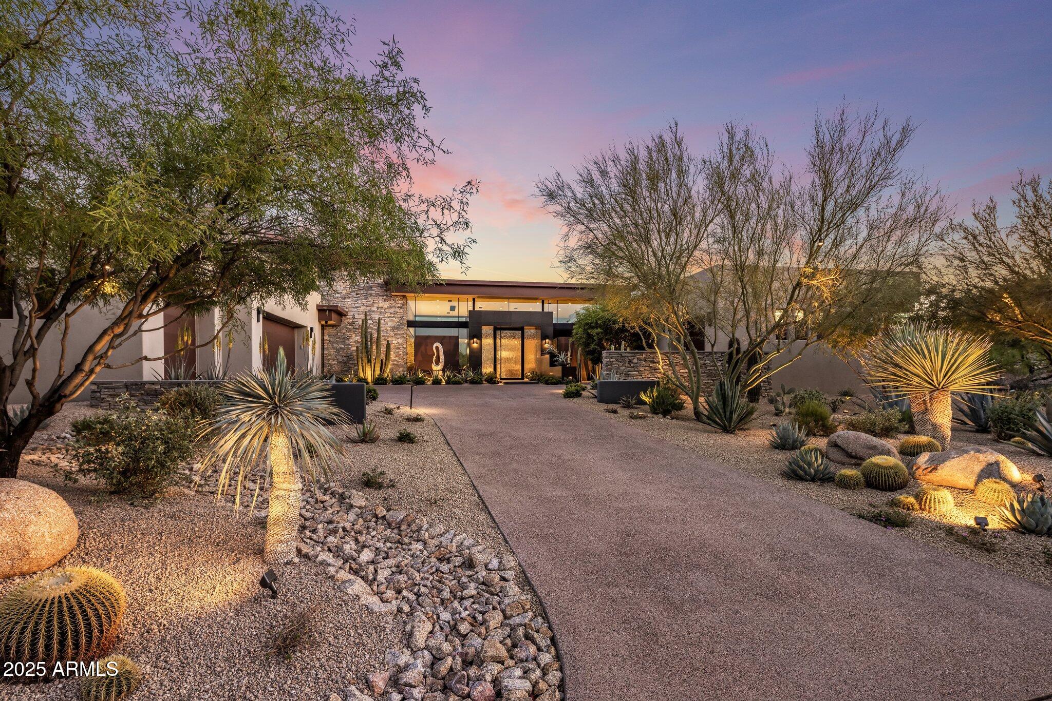 ESTANCIA - Residential