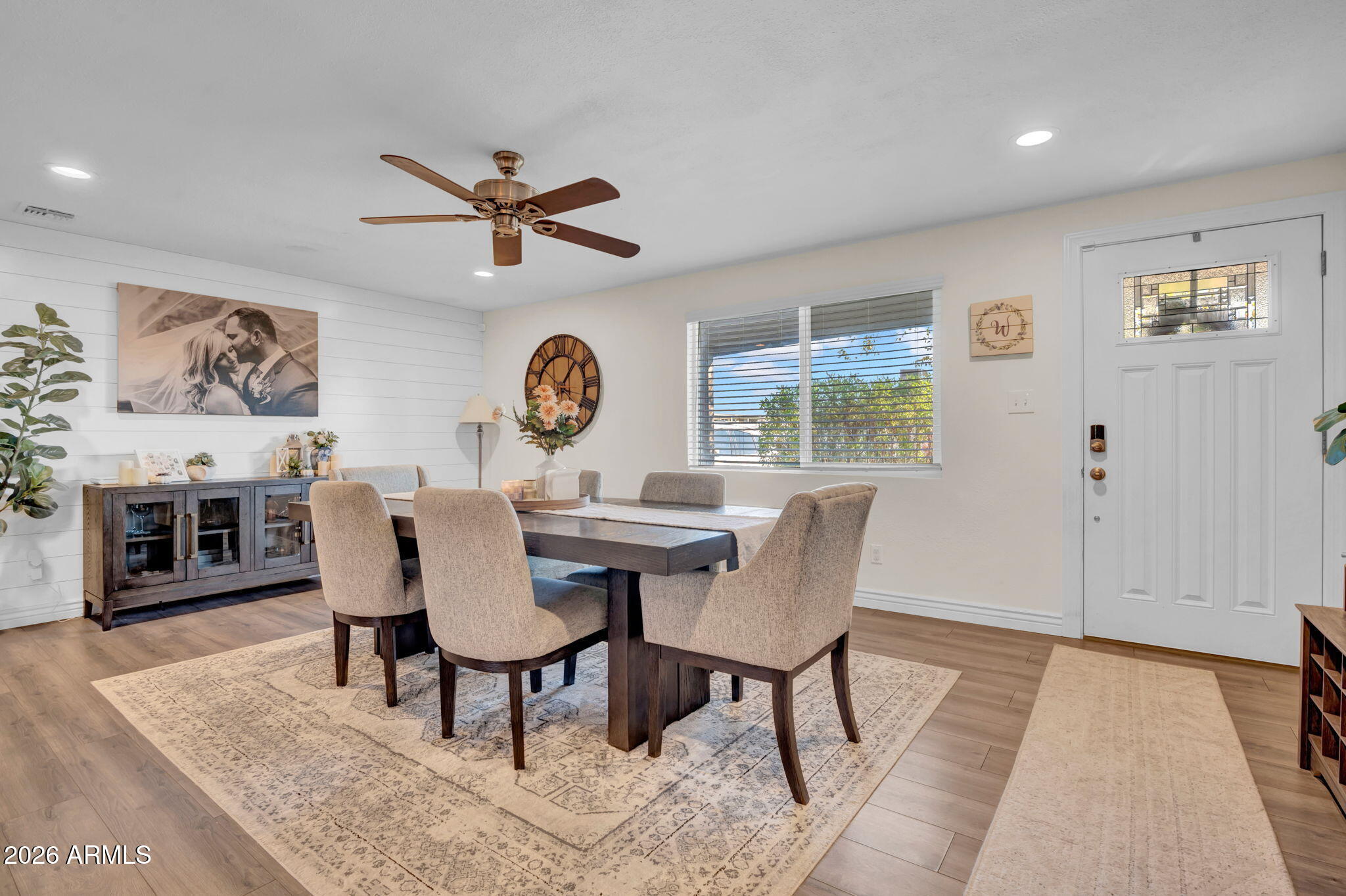 PARADISE VALLEY OASIS NO. 8 - Residential Lease