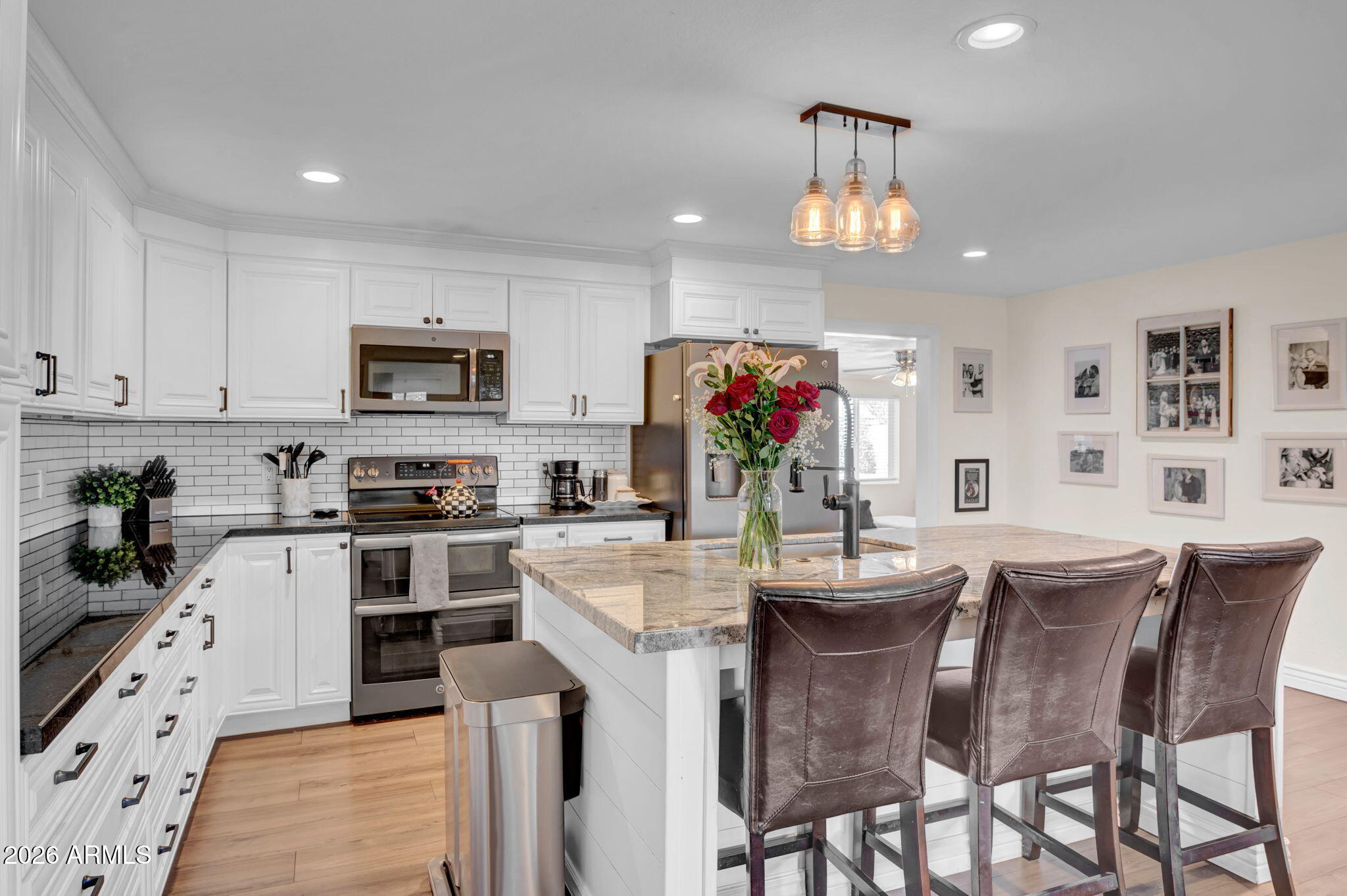 PARADISE VALLEY OASIS NO. 8 - Residential Lease