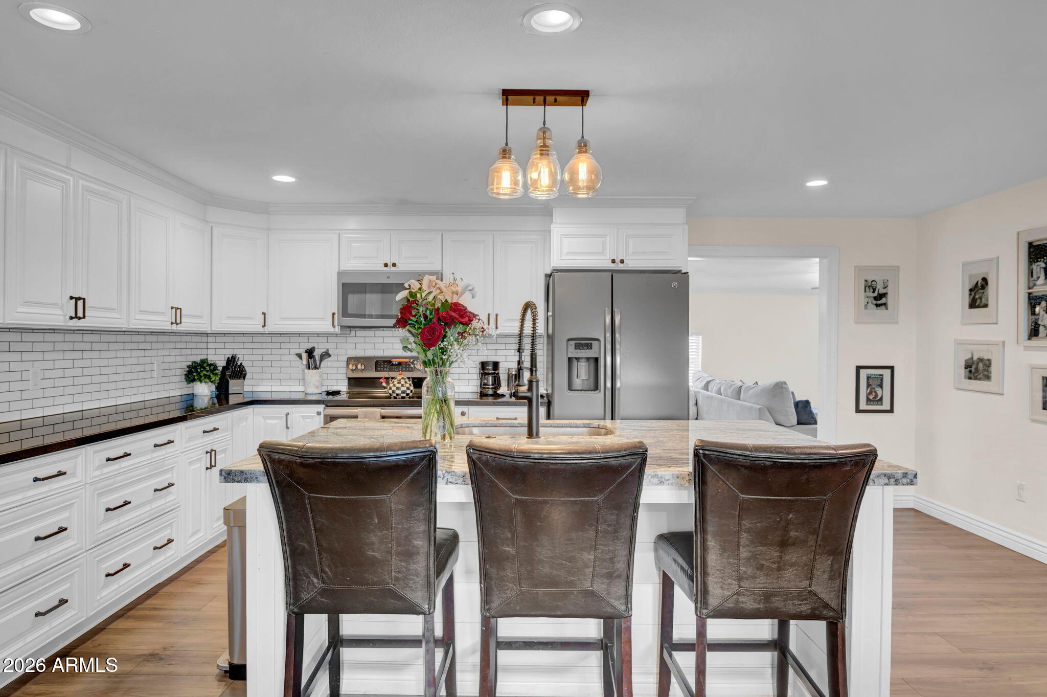 PARADISE VALLEY OASIS NO. 8 - Residential Lease