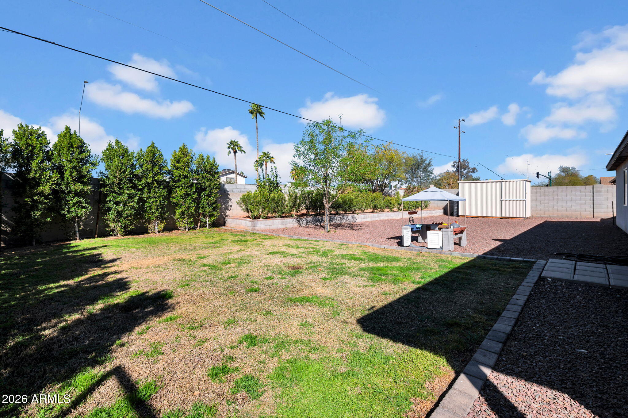 PARADISE VALLEY OASIS NO. 8 - Residential Lease