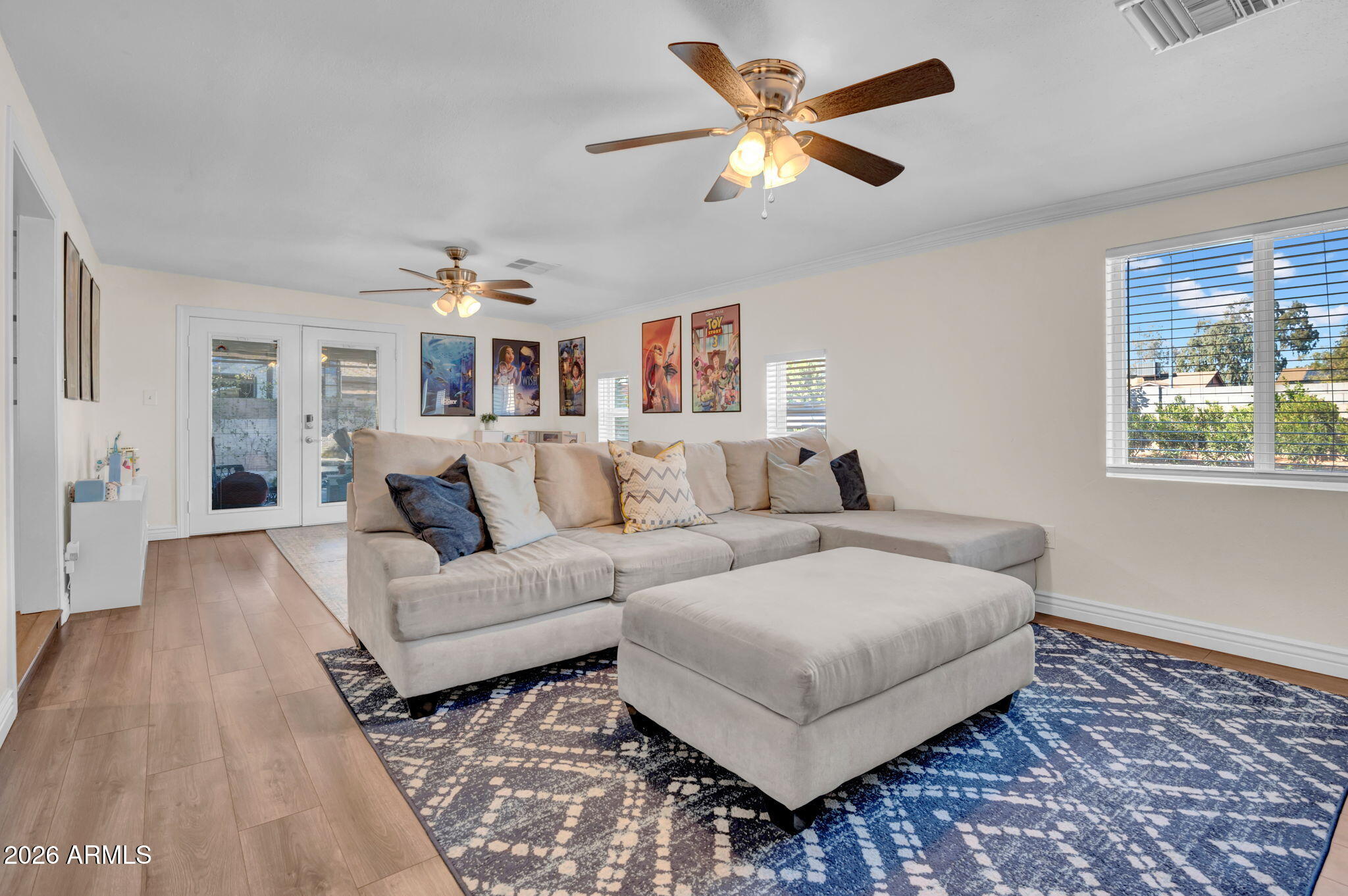 PARADISE VALLEY OASIS NO. 8 - Residential Lease