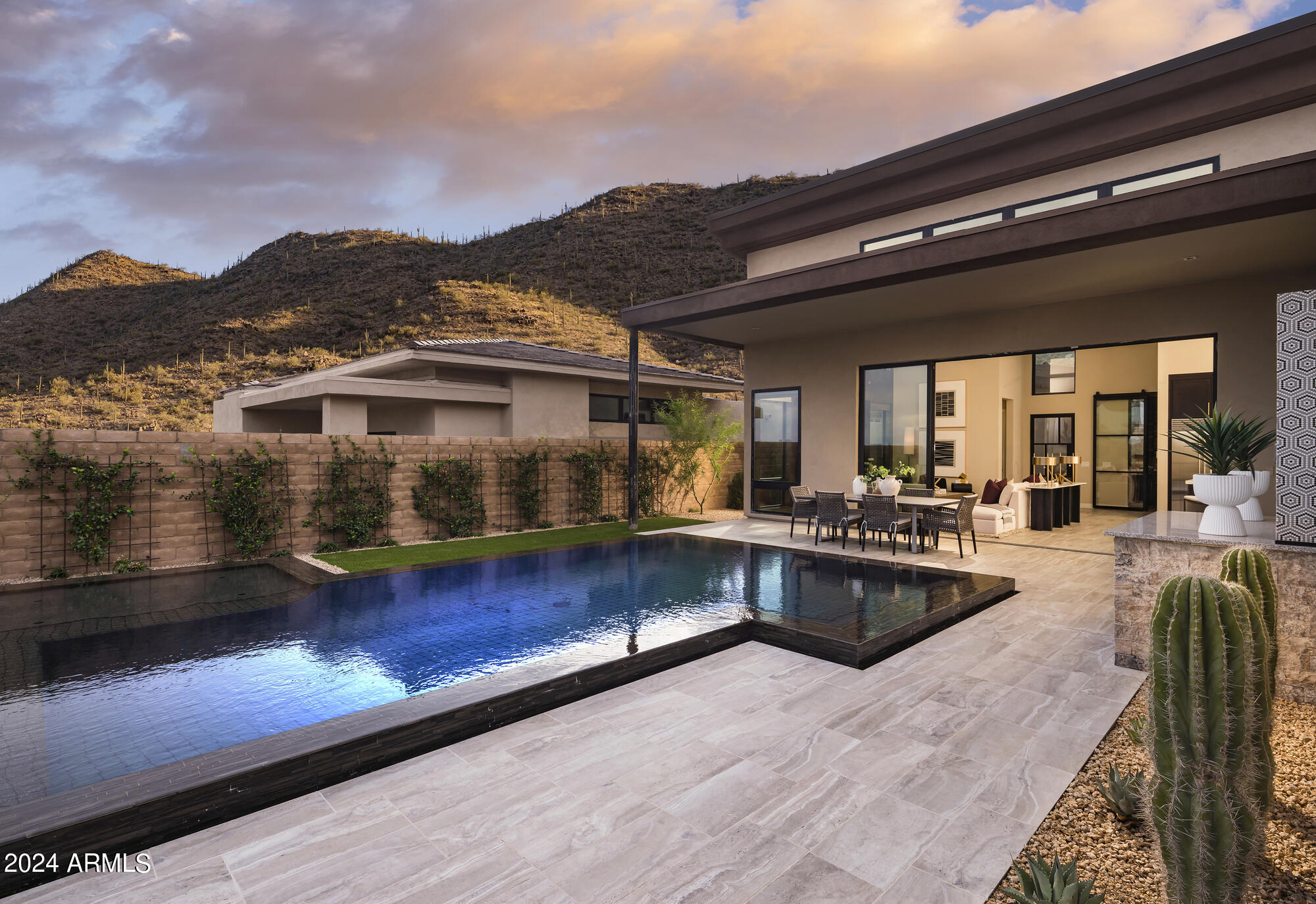 ADERO CANYON PARCEL 5 REPLAT - Residential