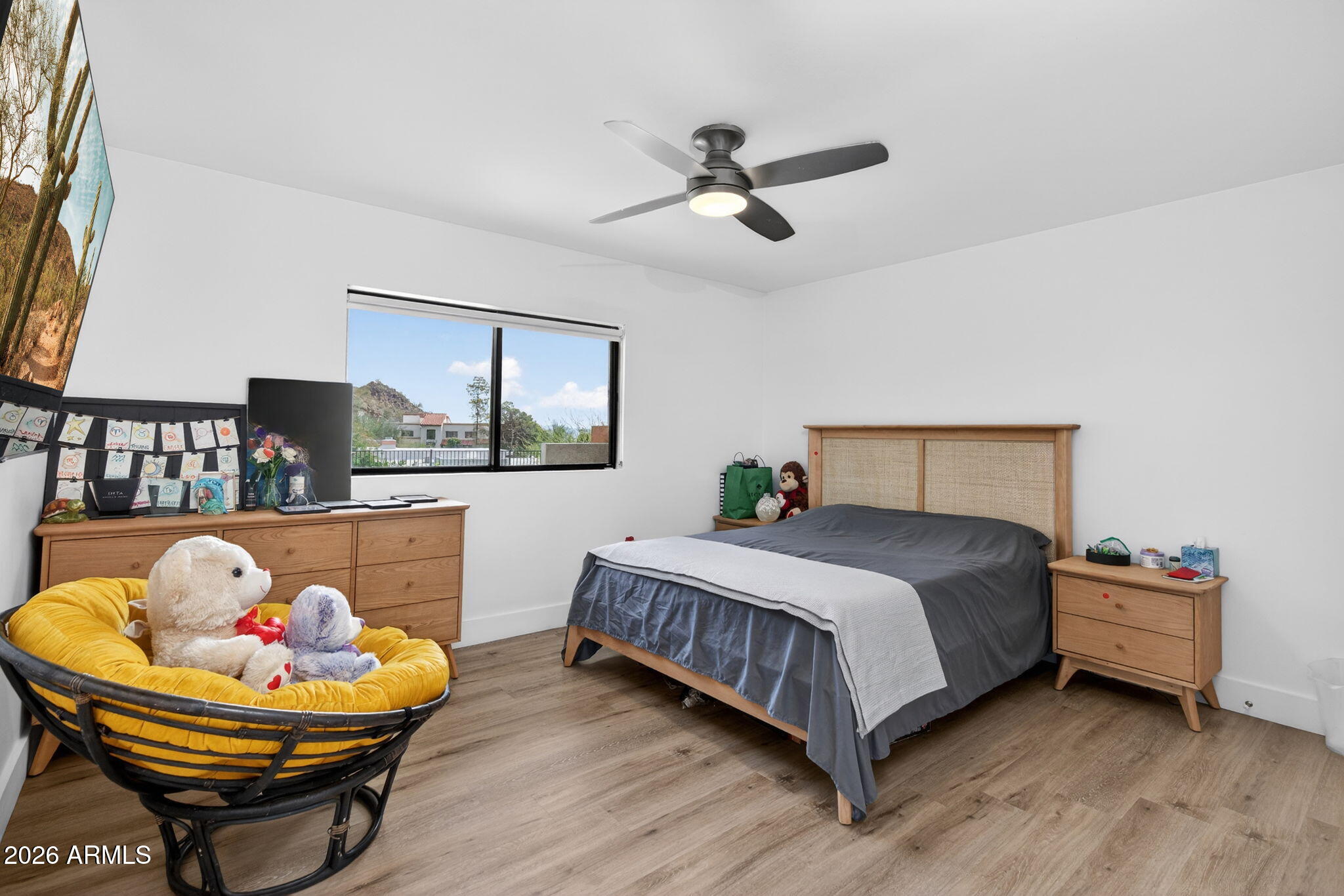 LINCOLN HILLS - Residential
