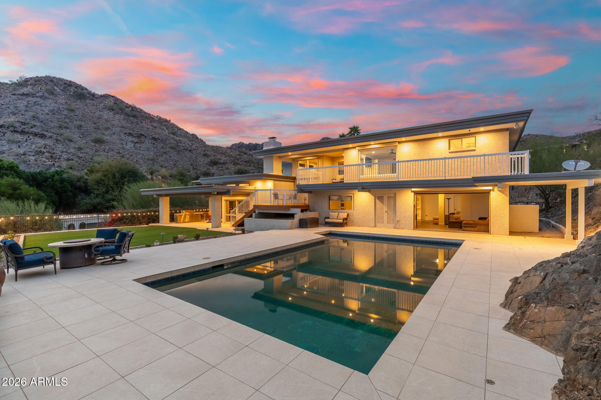 LINCOLN HILLS - Residential