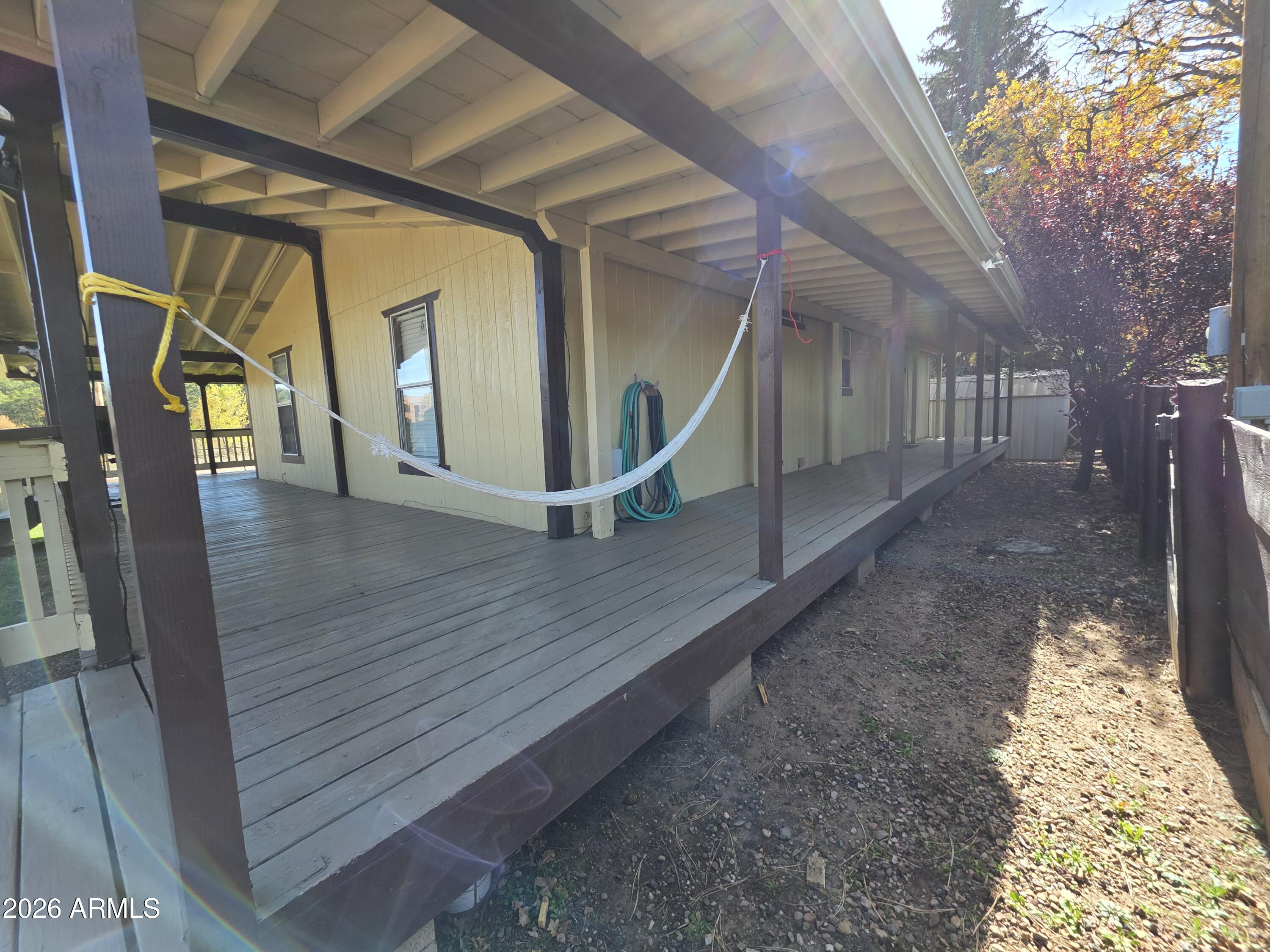 WEST LAKE PARK - Residential