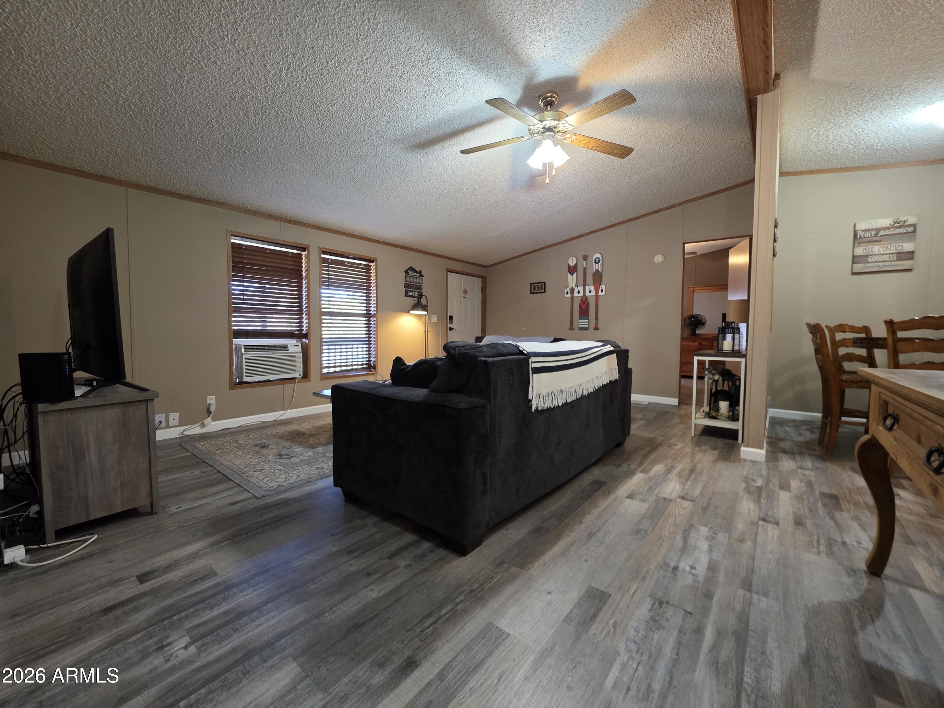 WEST LAKE PARK - Residential