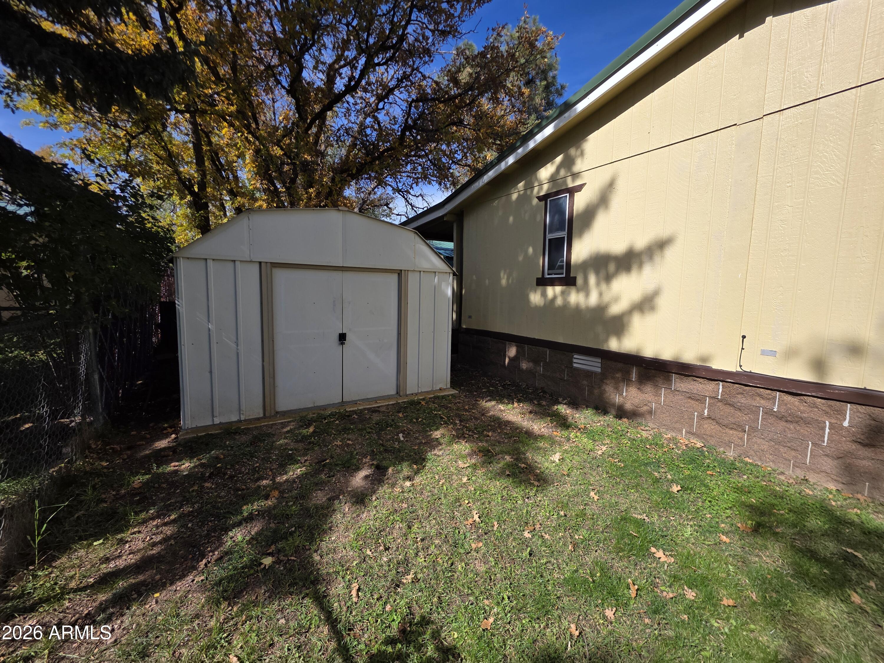 WEST LAKE PARK - Residential