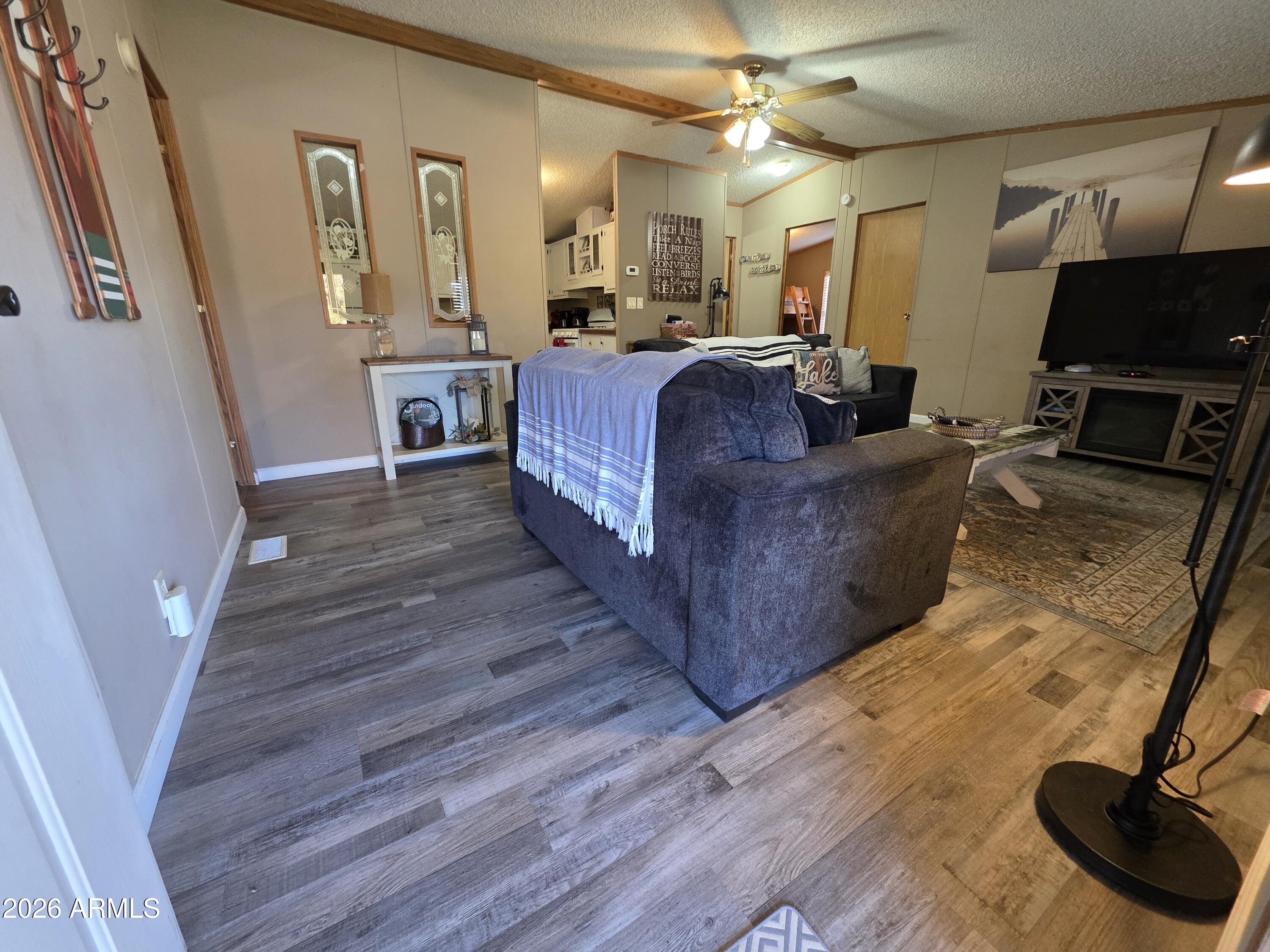 WEST LAKE PARK - Residential
