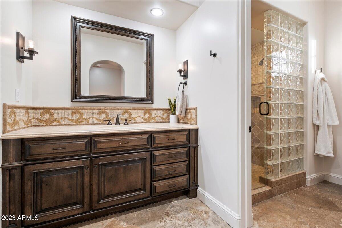 PRADO ESTATES - Residential