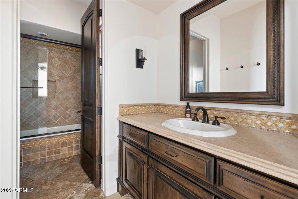 PRADO ESTATES - Residential