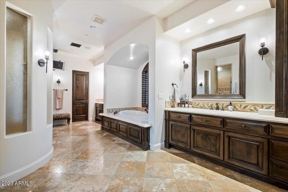 PRADO ESTATES - Residential