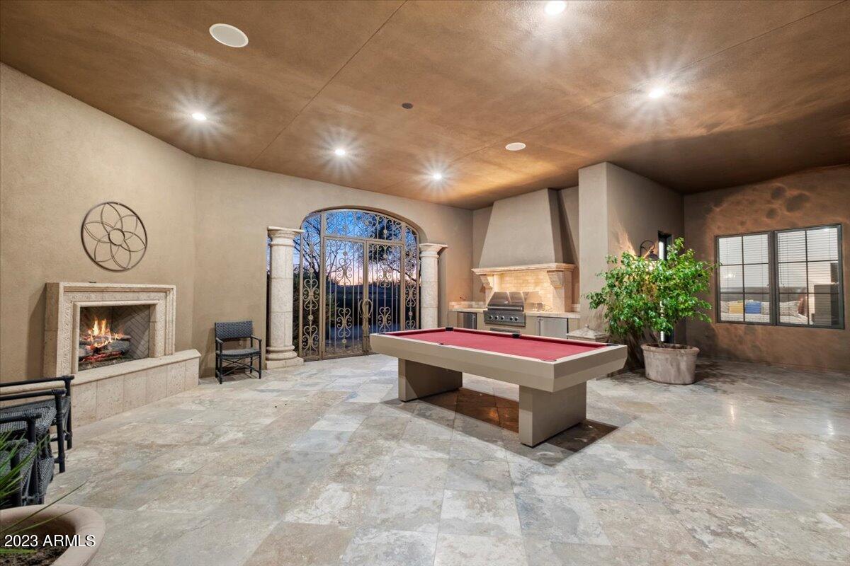 PRADO ESTATES - Residential