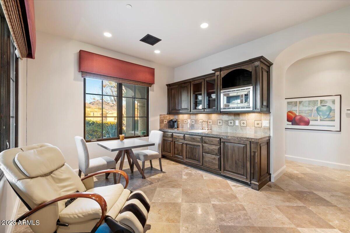 PRADO ESTATES - Residential