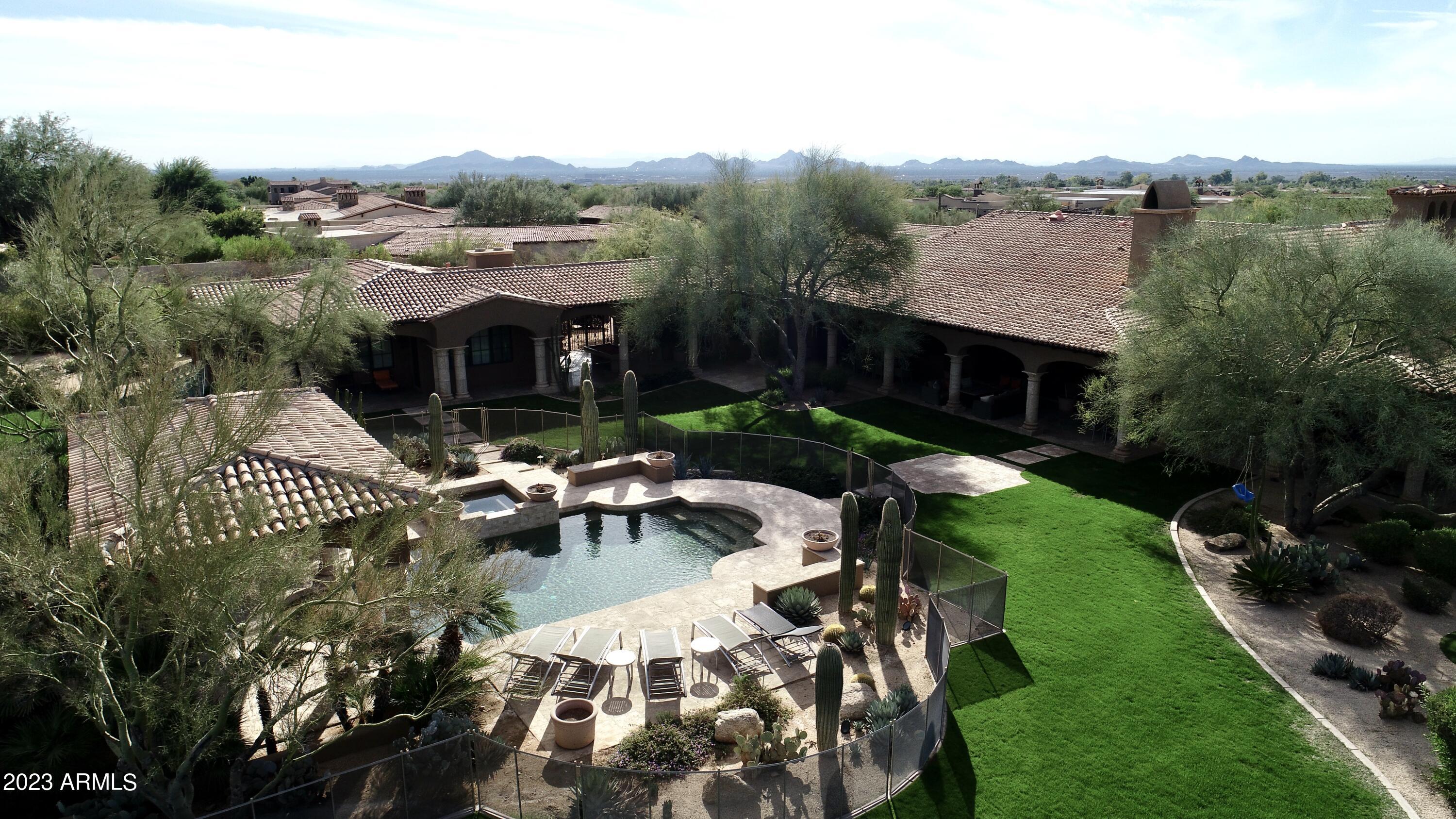 PRADO ESTATES - Residential