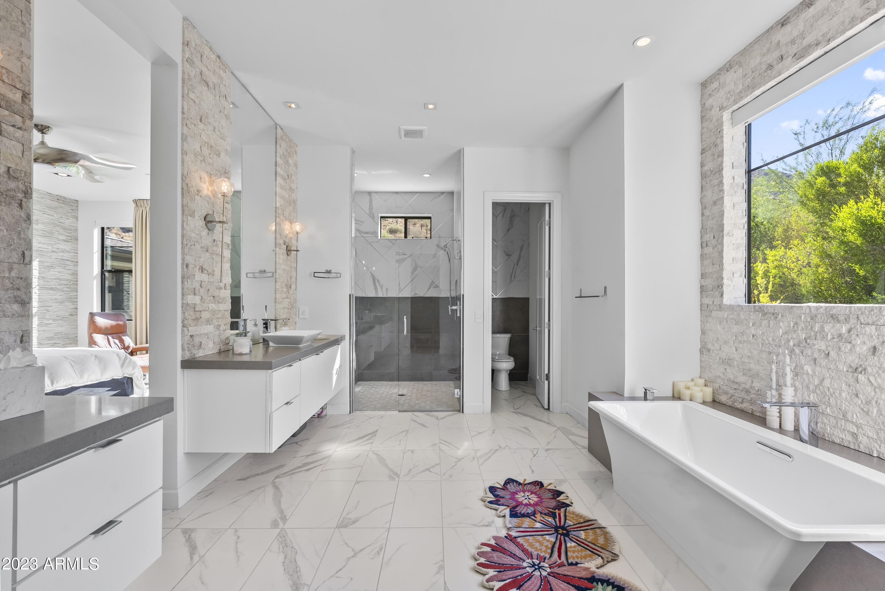 ADERO CANYON - Residential