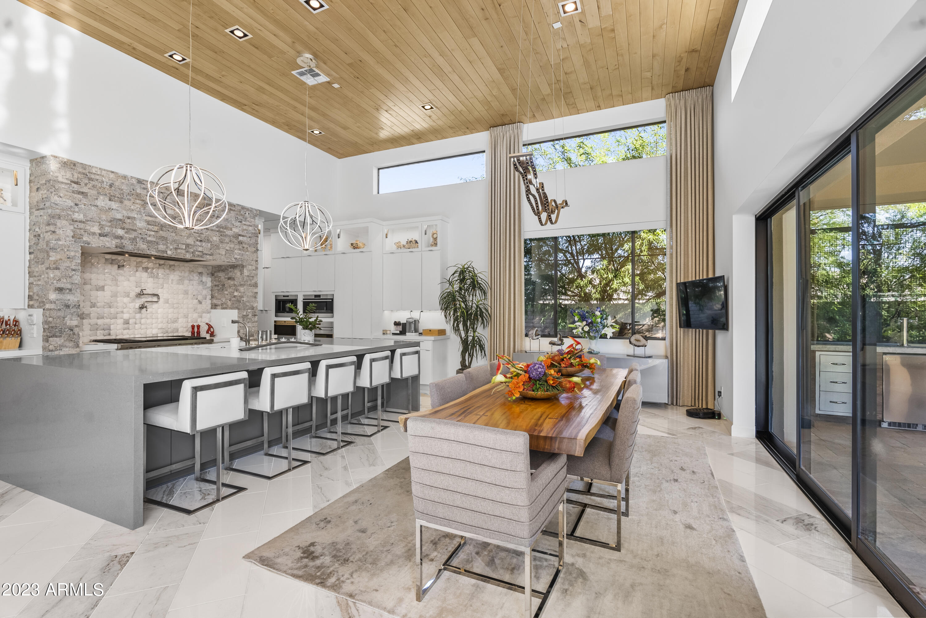 ADERO CANYON - Residential