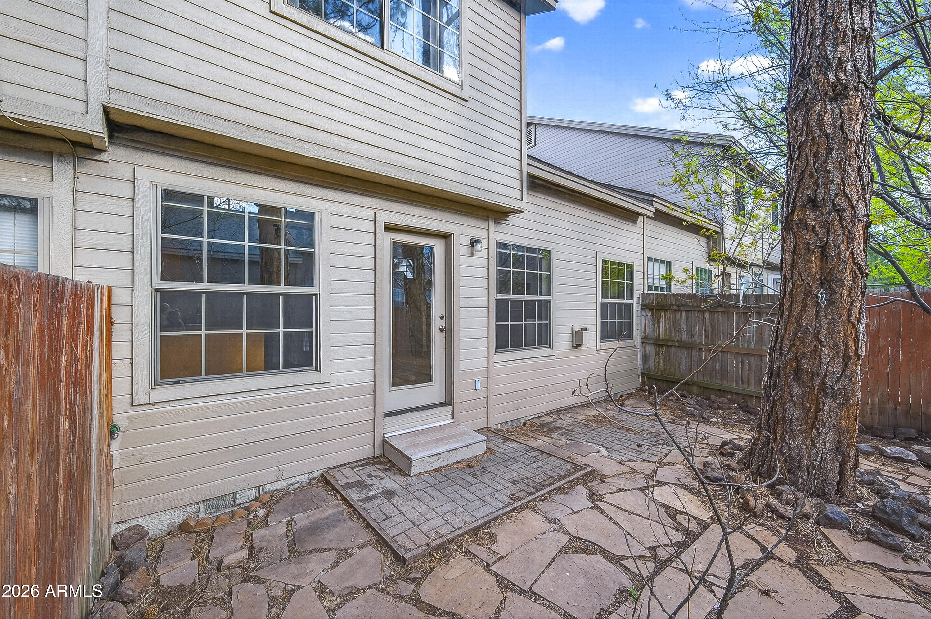 TOWNHOMES AT BOULDER POINTE 2 - Residential